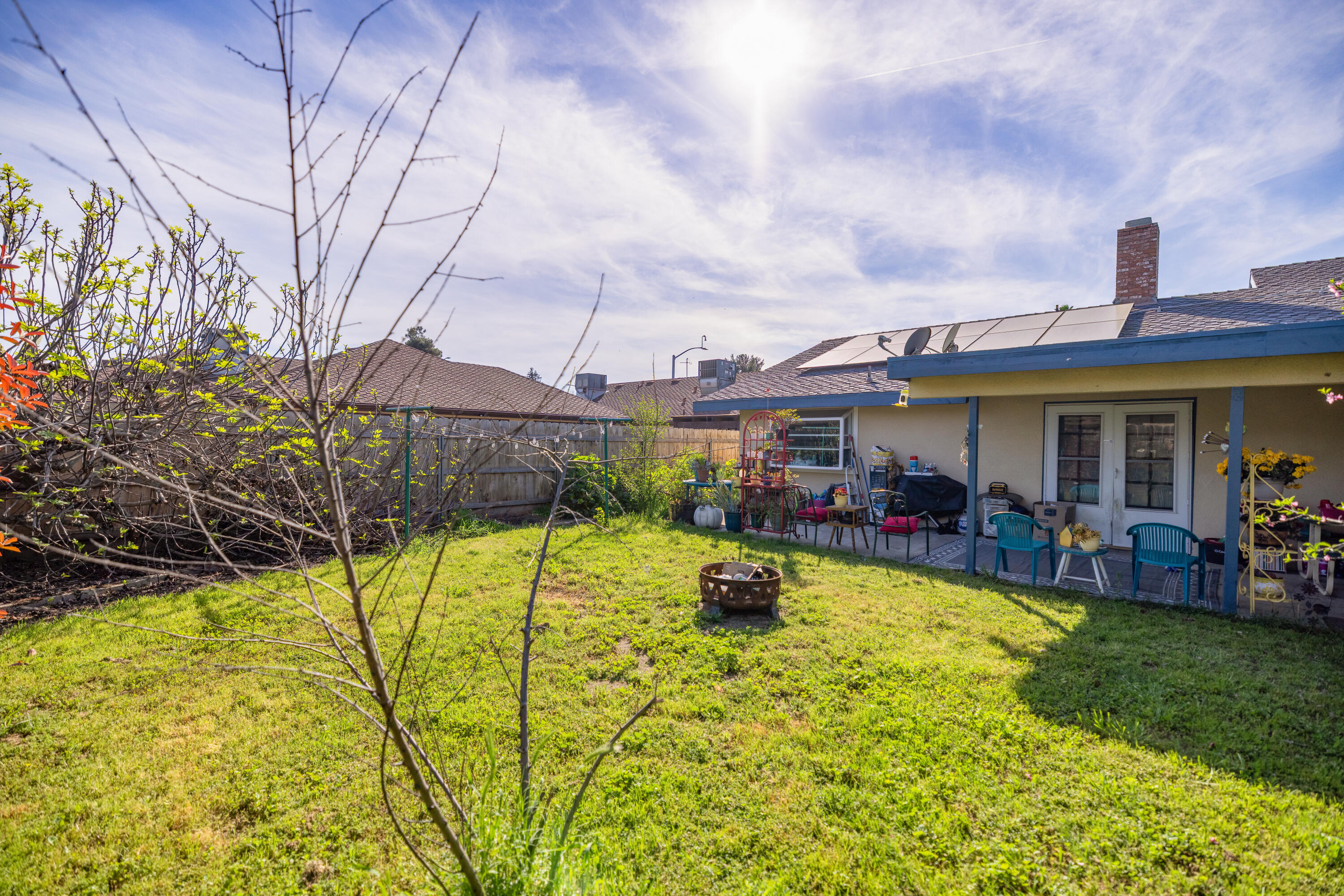 1352 N M St, Tulare, CA 93274