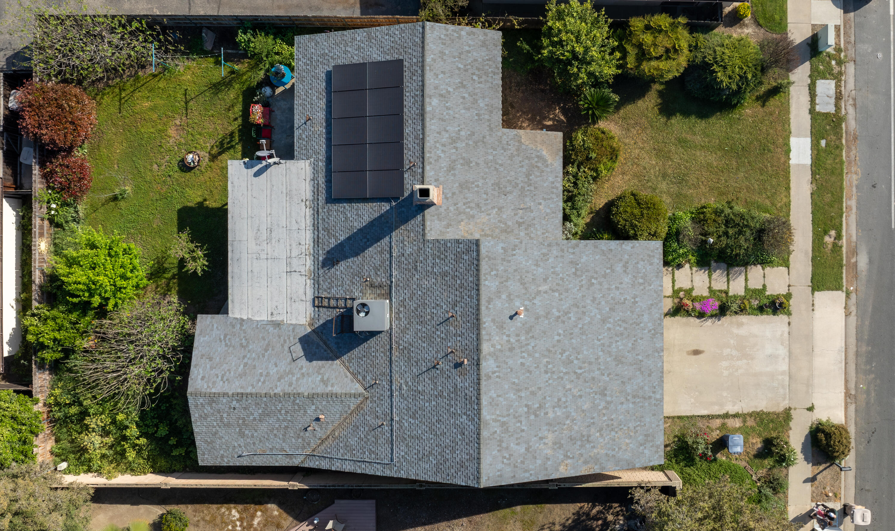 1352 N M St, Tulare, CA 93274