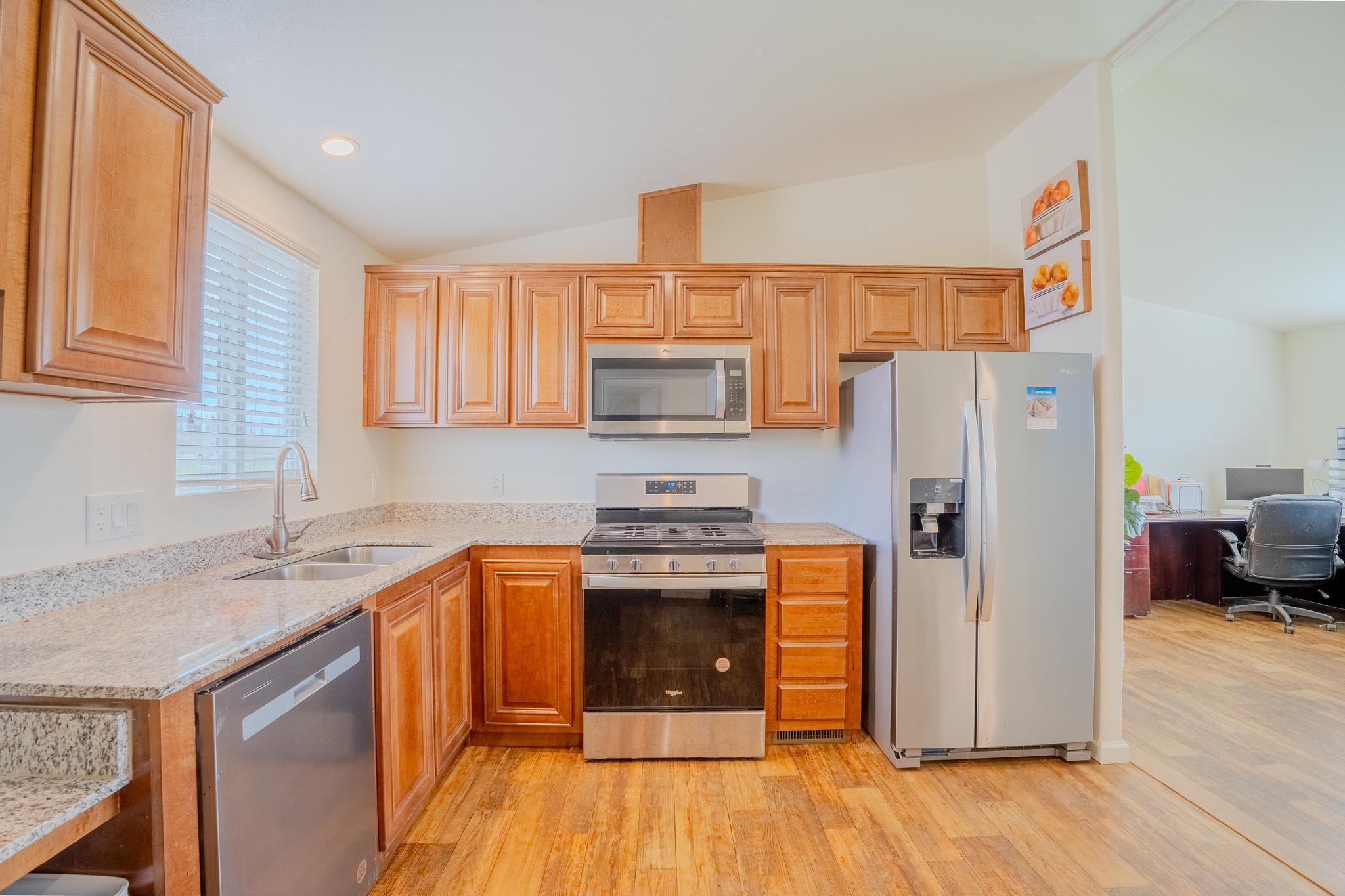 12770 Avenue 320, Visalia, CA 93291