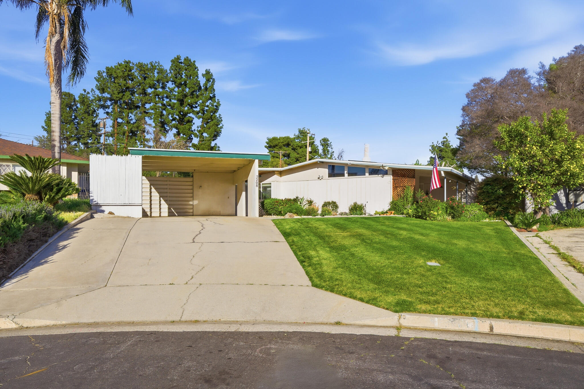5208 Greenbrier Ave, Bakersfield, CA 93306