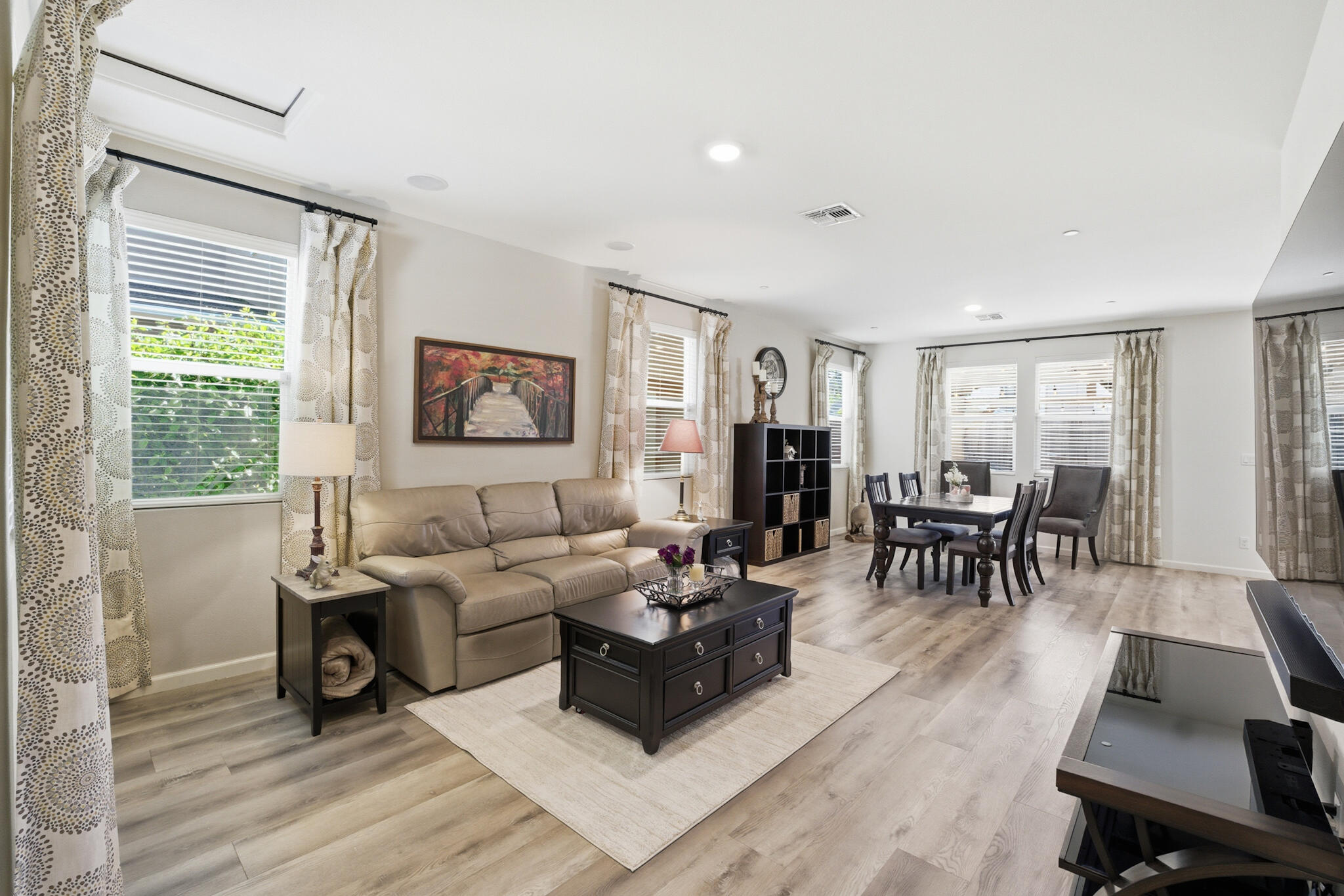 3709 E Cypress Ave, Visalia, CA 93292