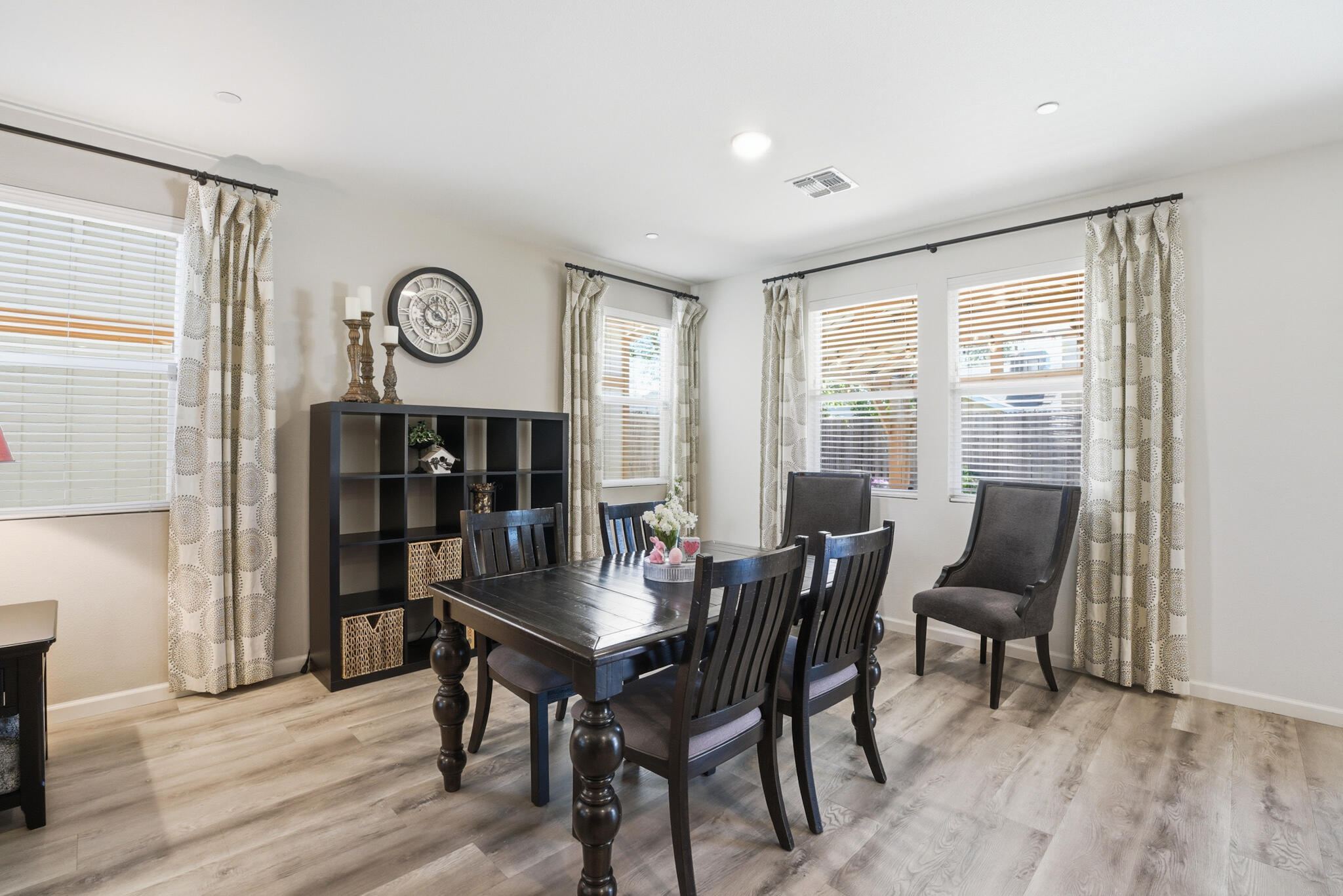 3709 E Cypress Ave, Visalia, CA 93292