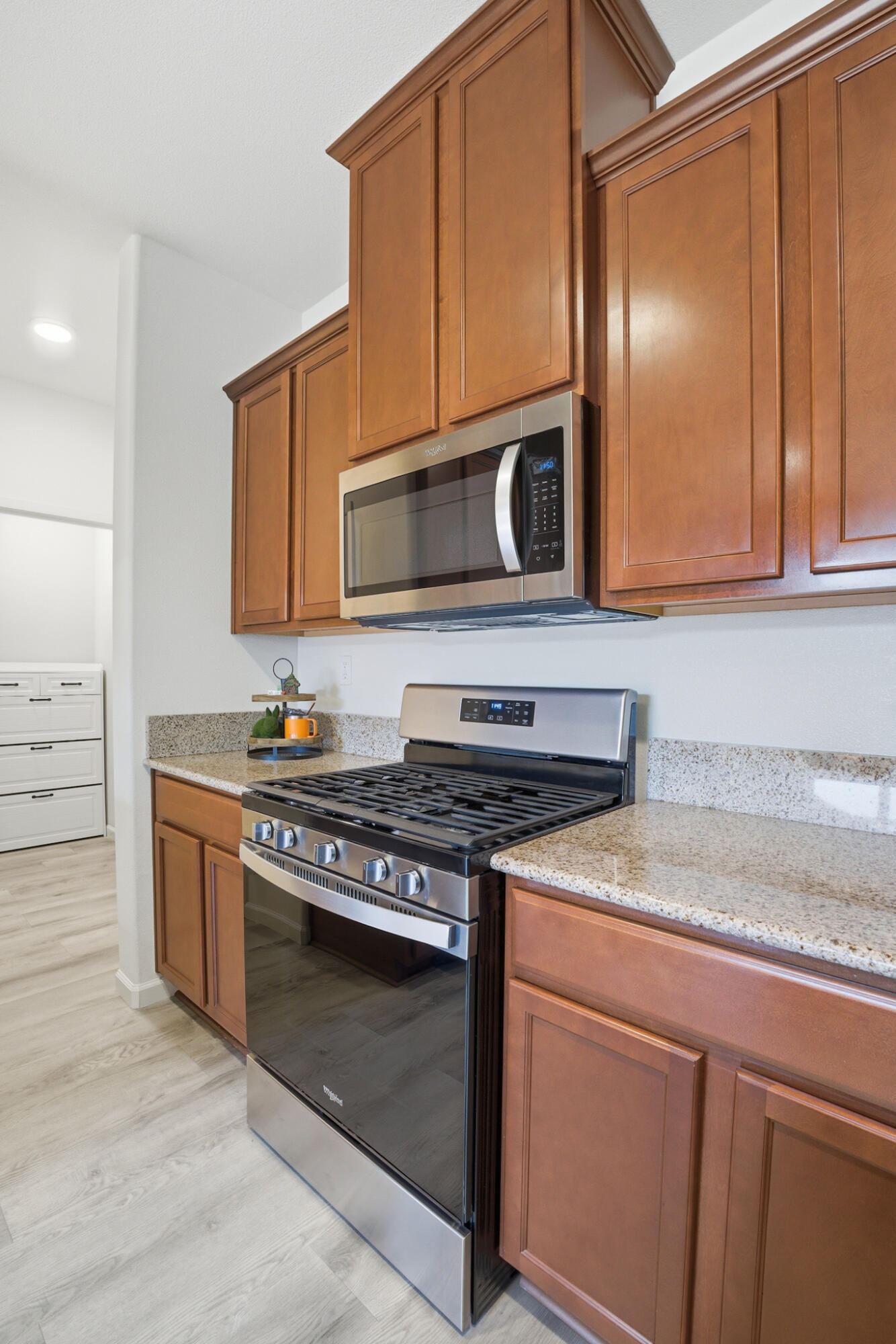 3709 E Cypress Ave, Visalia, CA 93292