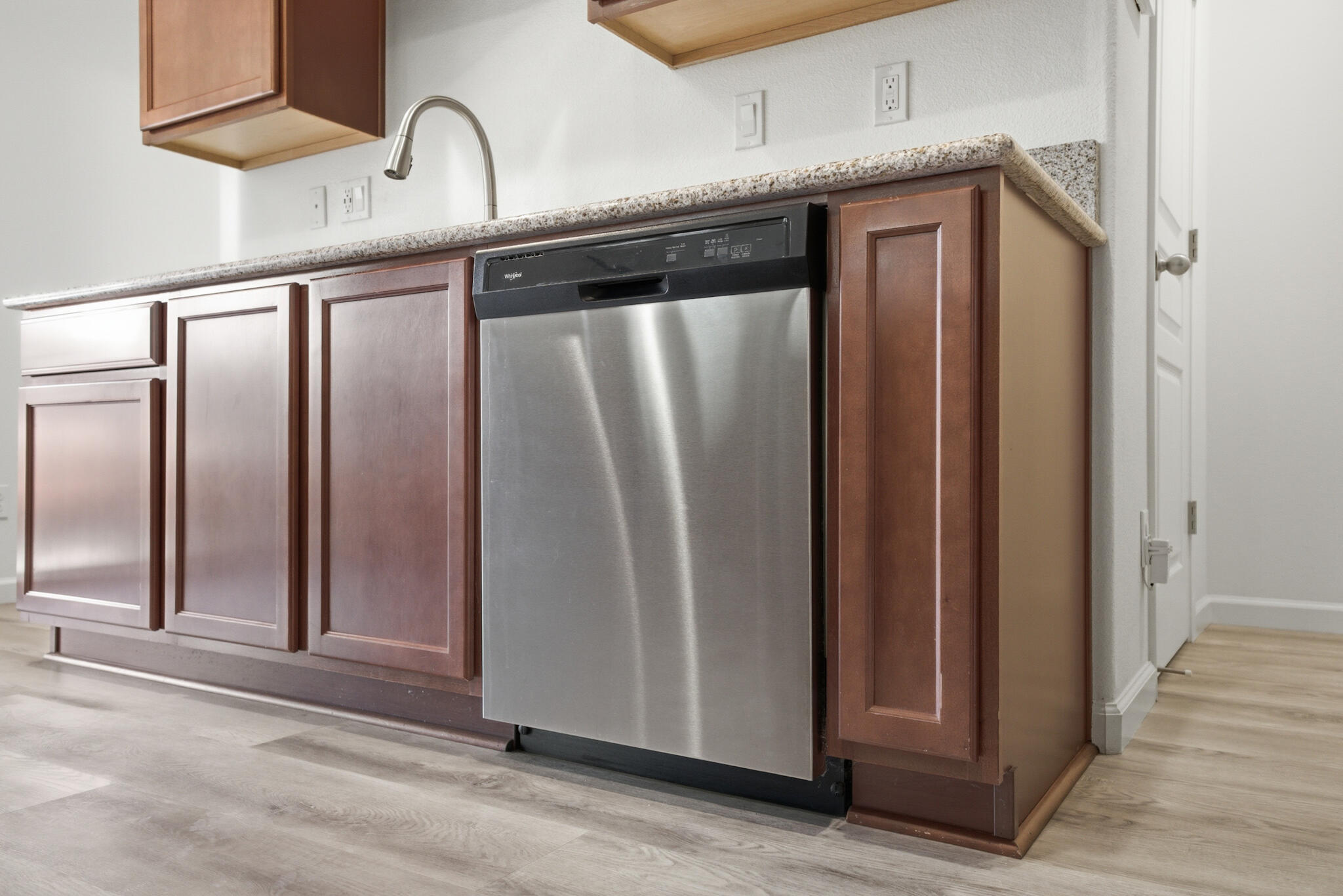 3709 E Cypress Ave, Visalia, CA 93292