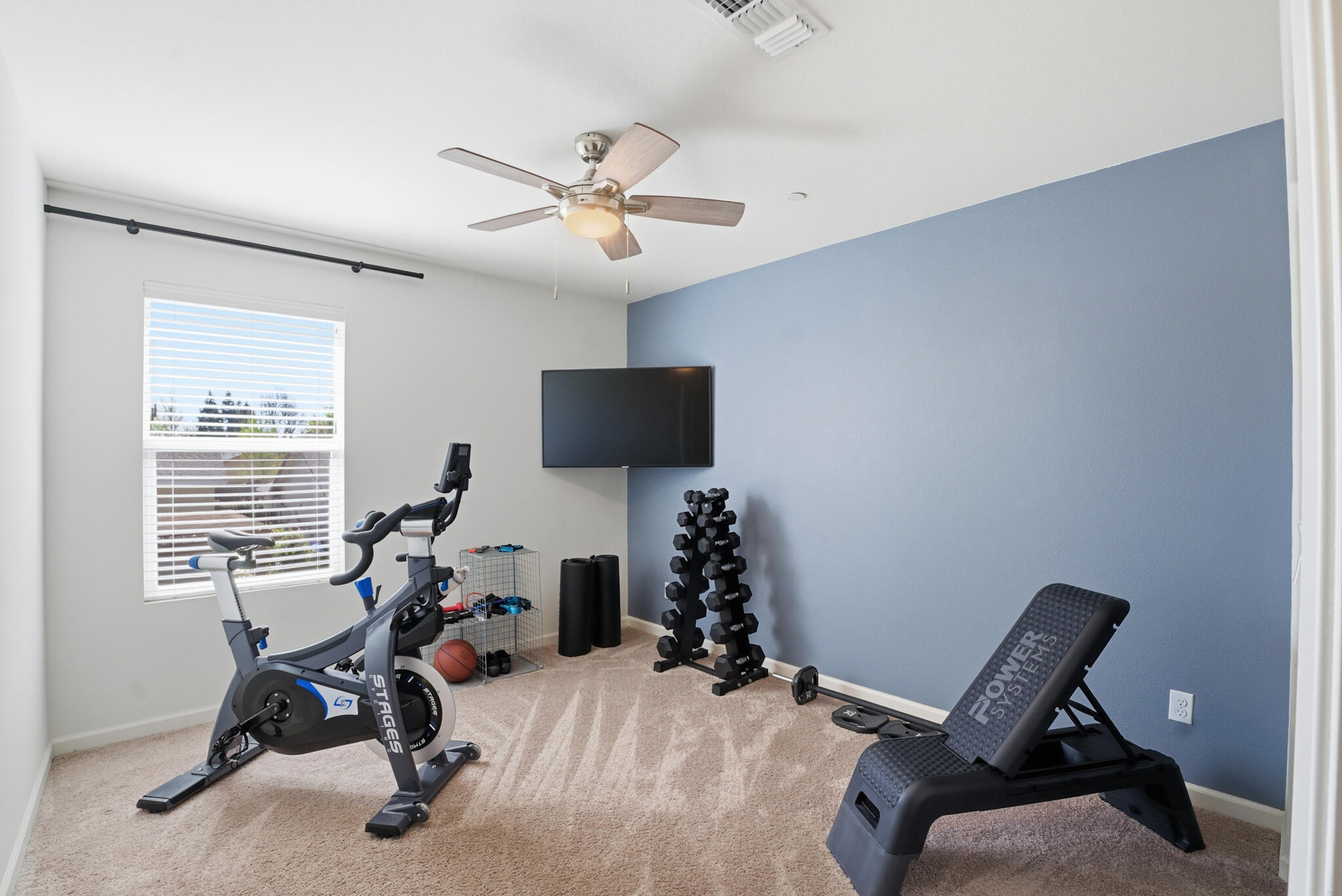 3709 E Cypress Ave, Visalia, CA 93292