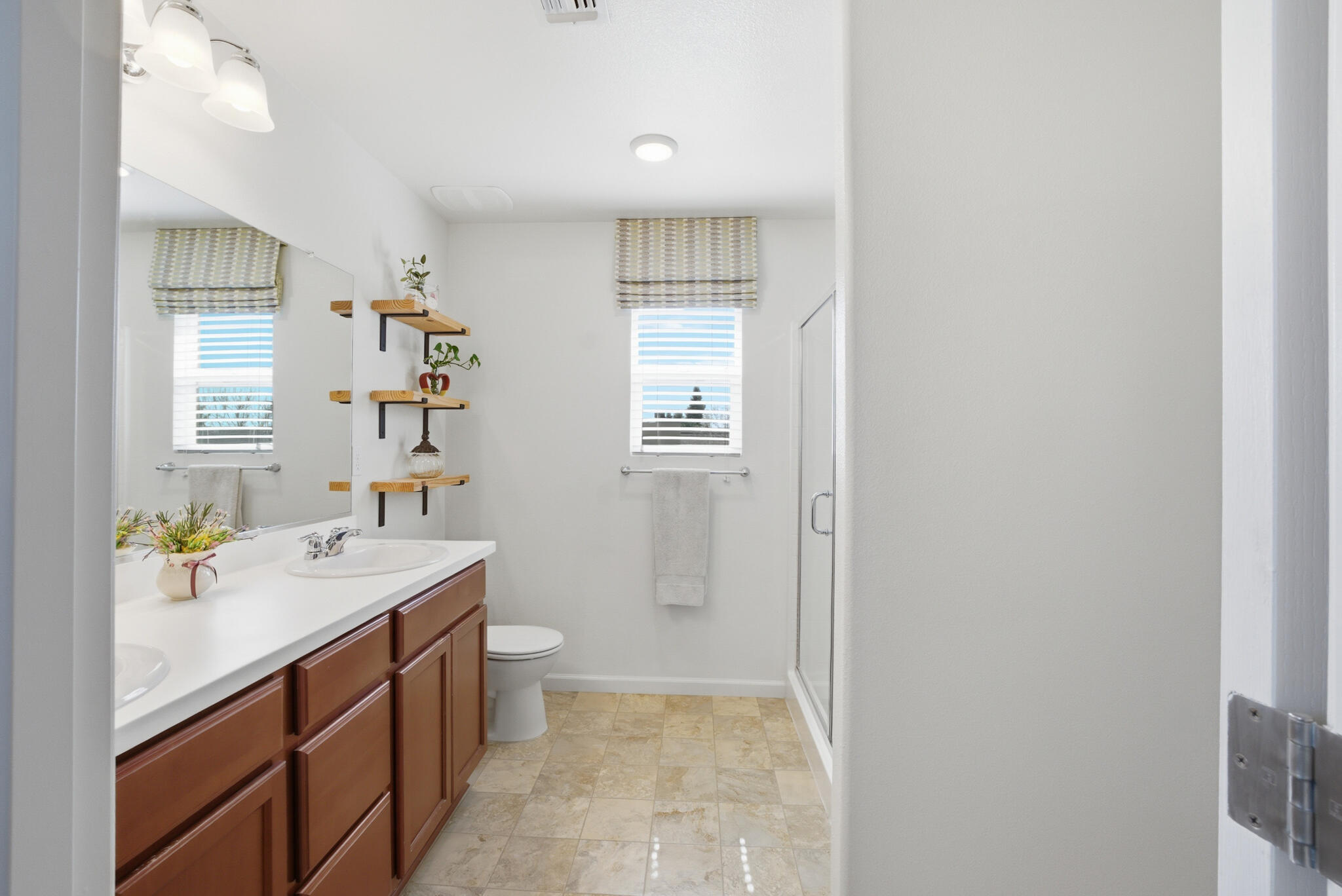 3709 E Cypress Ave, Visalia, CA 93292