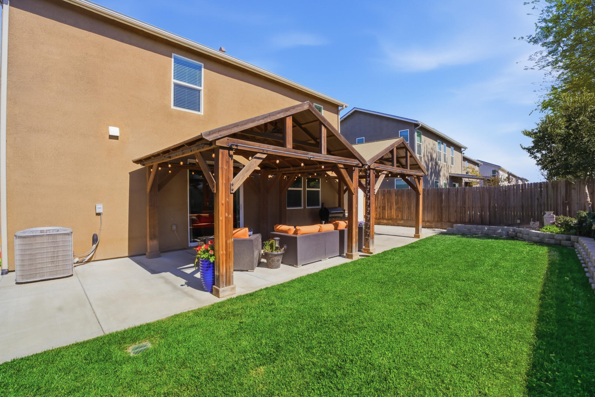 3709 E Cypress Ave, Visalia, CA 93292