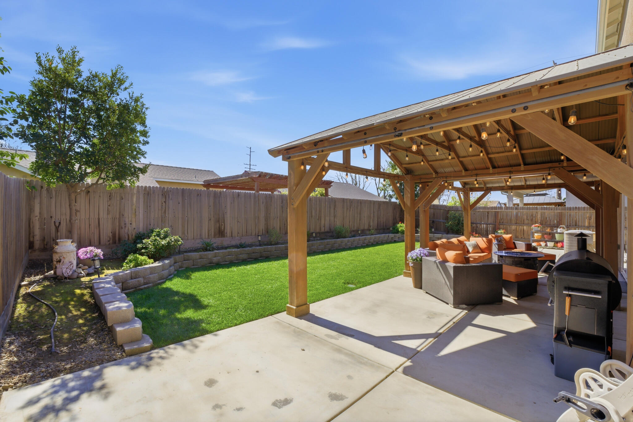 3709 E Cypress Ave, Visalia, CA 93292