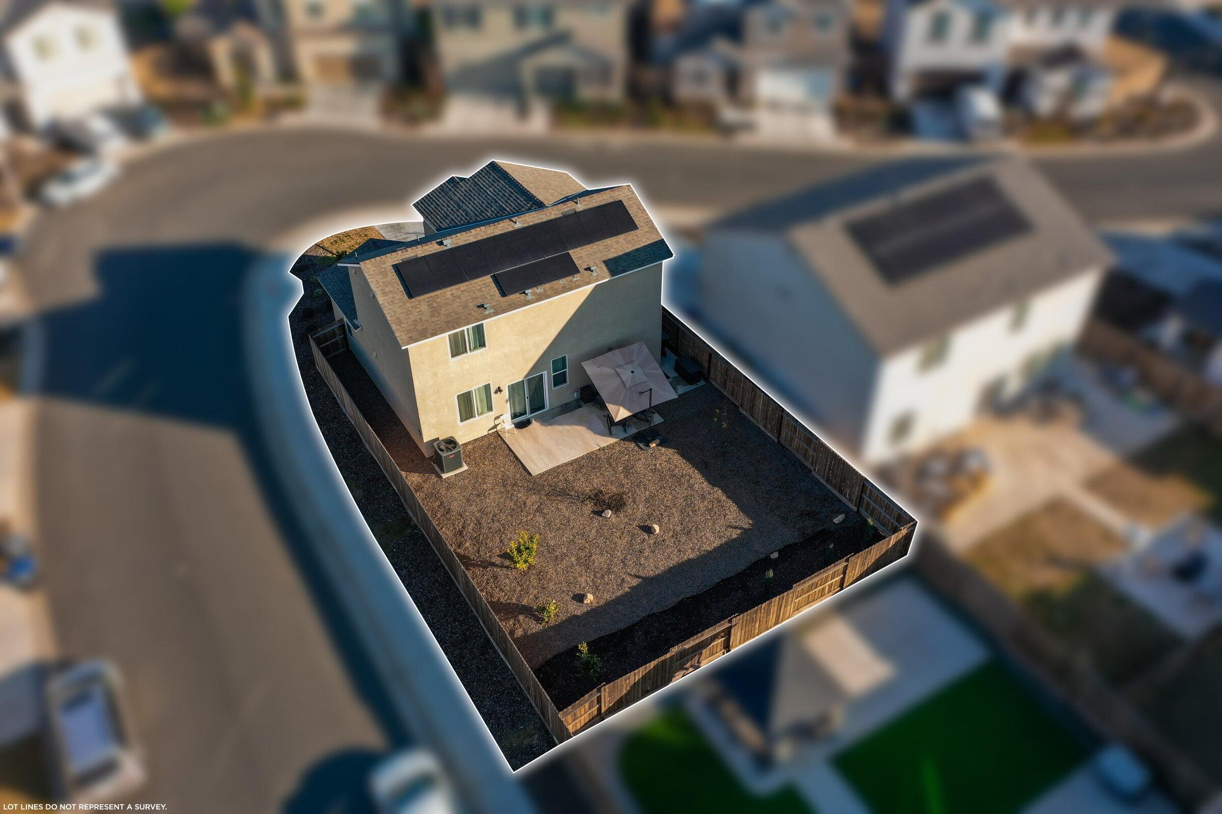 2207 S Crumal St, Visalia, CA 93292