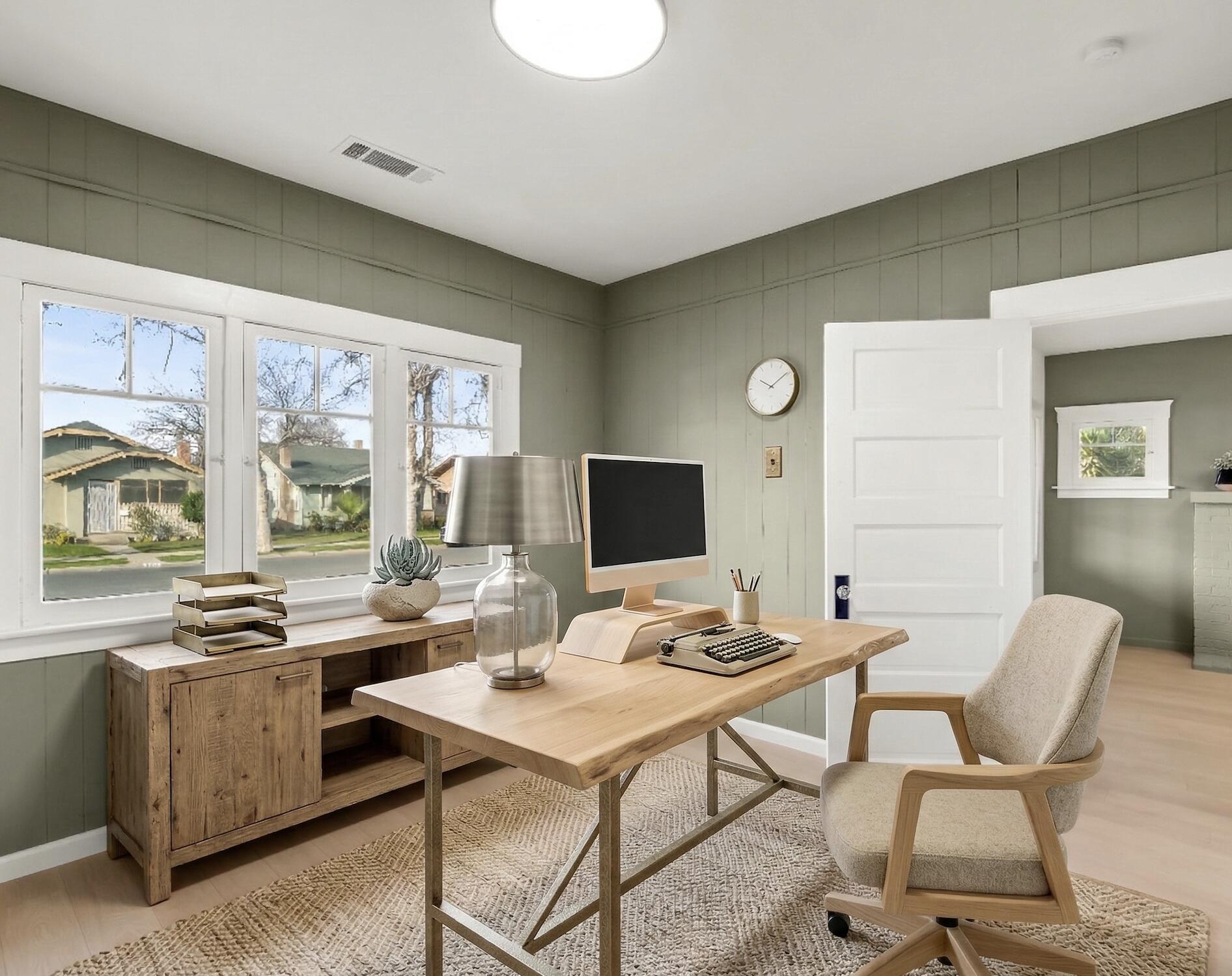 425 W Elm St, Hanford, CA 93230