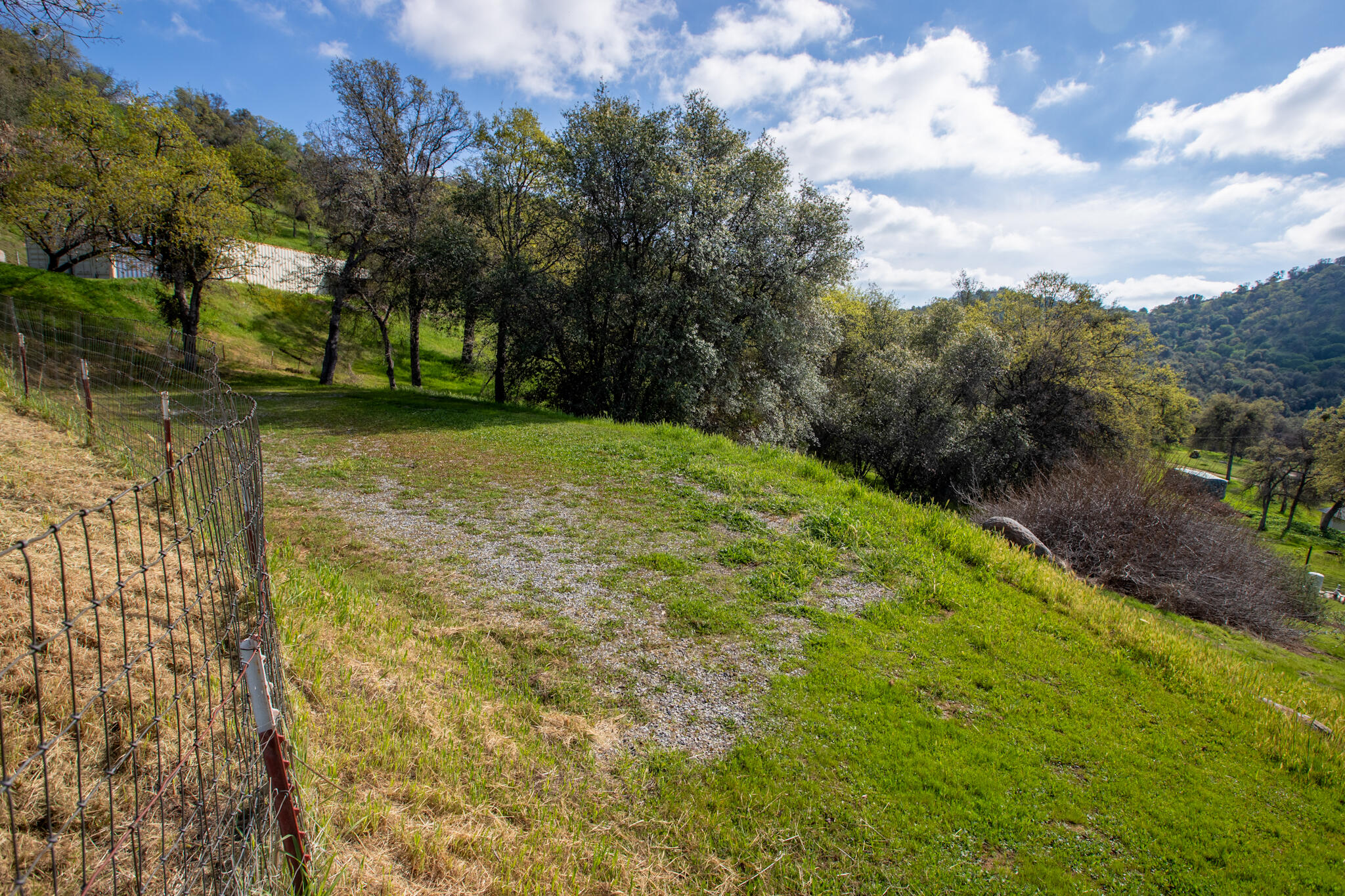 49980 Daffodil Ln, Yokuts Valley, CA 93675