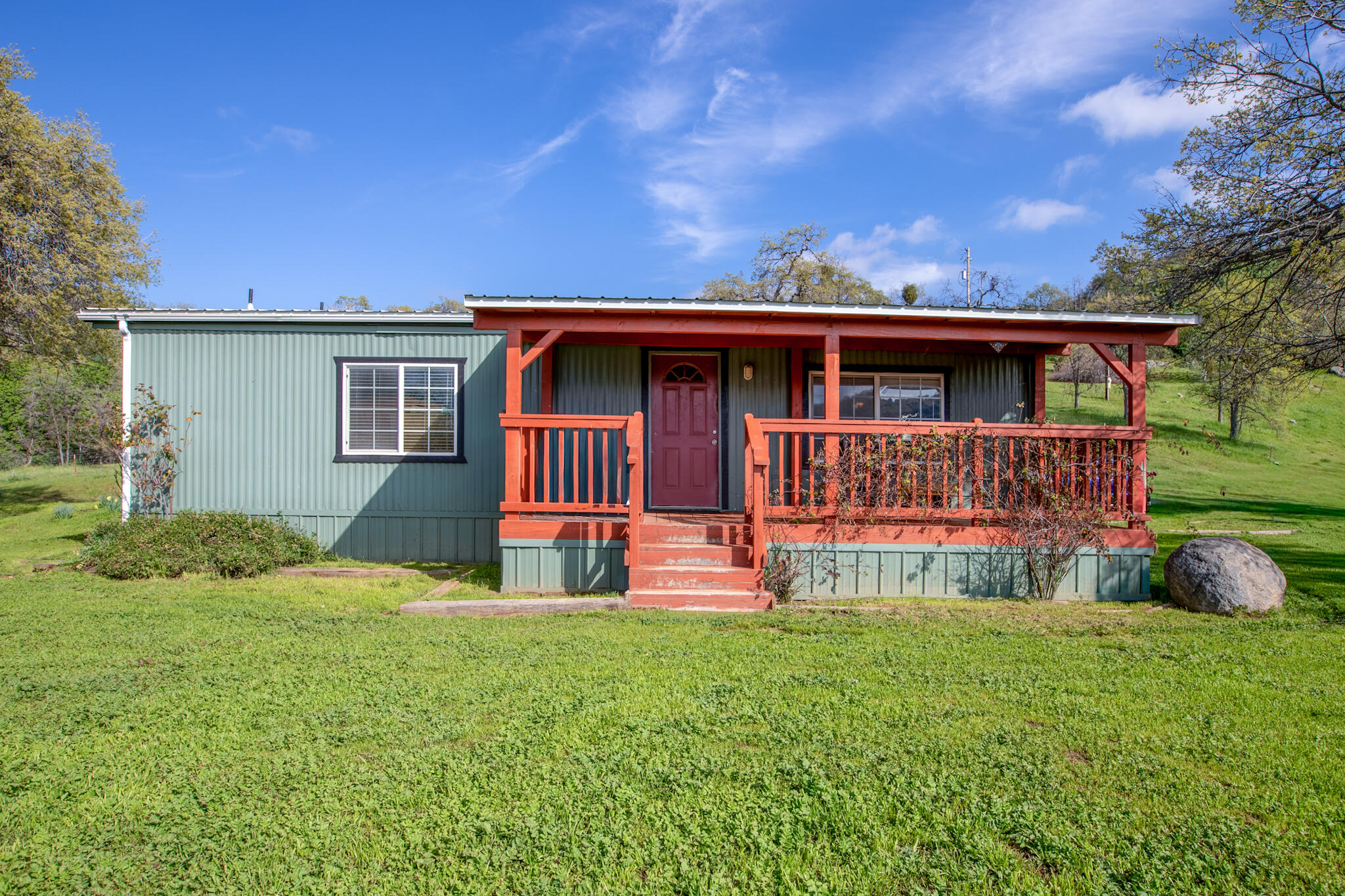 49980 Daffodil Ln, Yokuts Valley, CA 93675