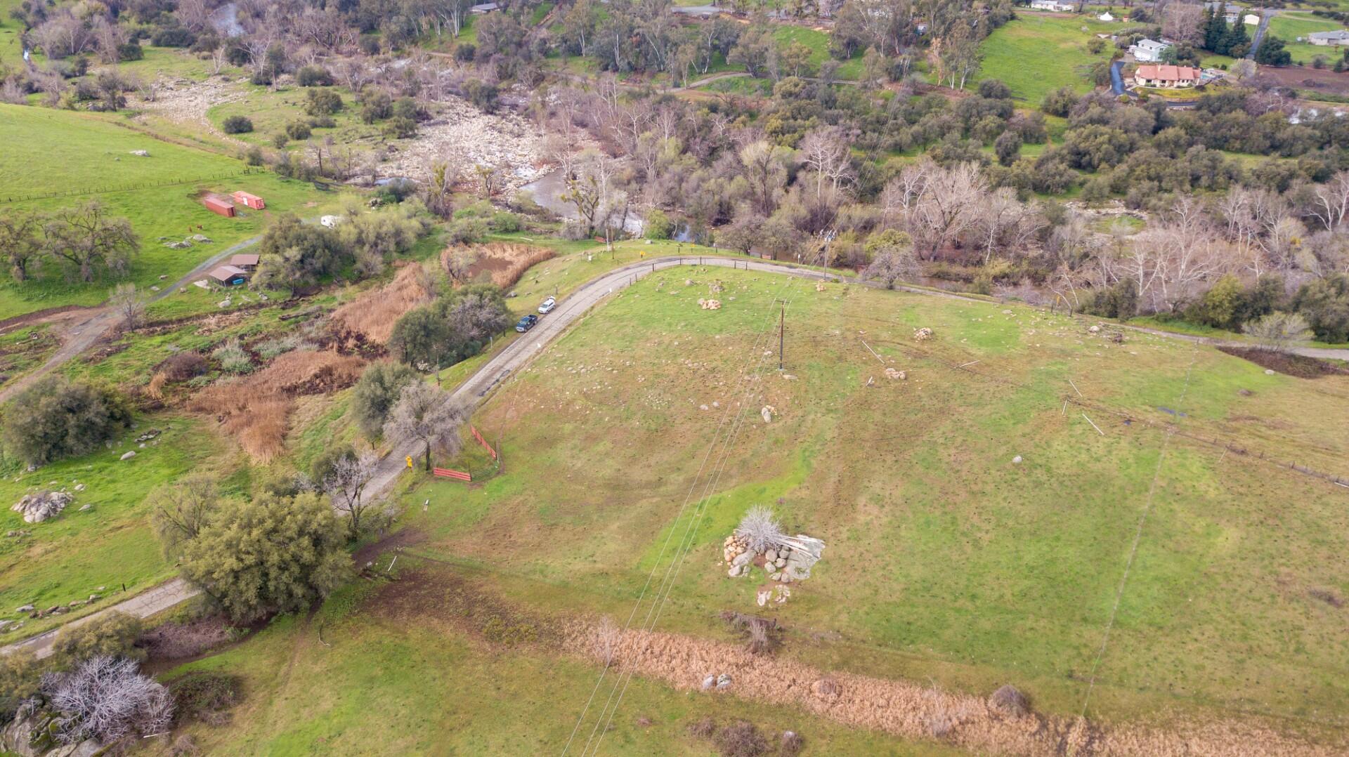 33819 Globe Dr, Springville, CA 93265