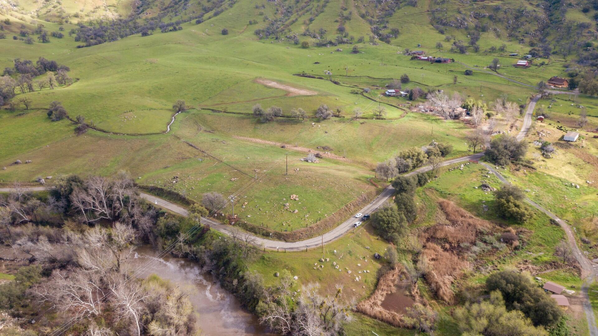 33819 Globe Dr, Springville, CA 93265