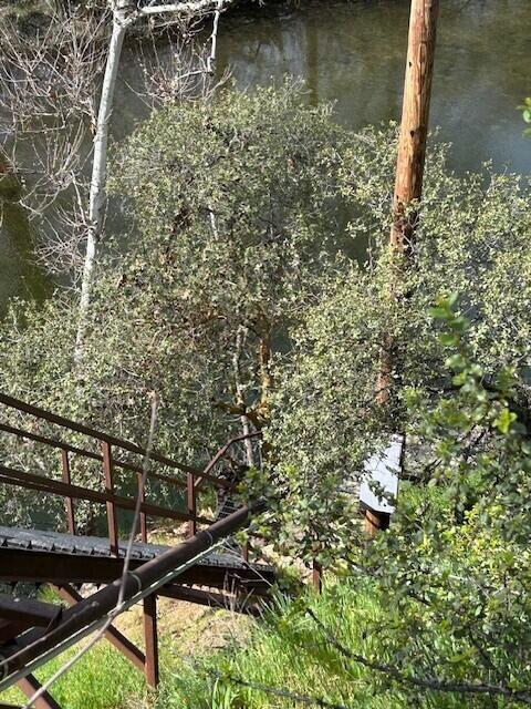 33819 Globe Dr, Springville, CA 93265