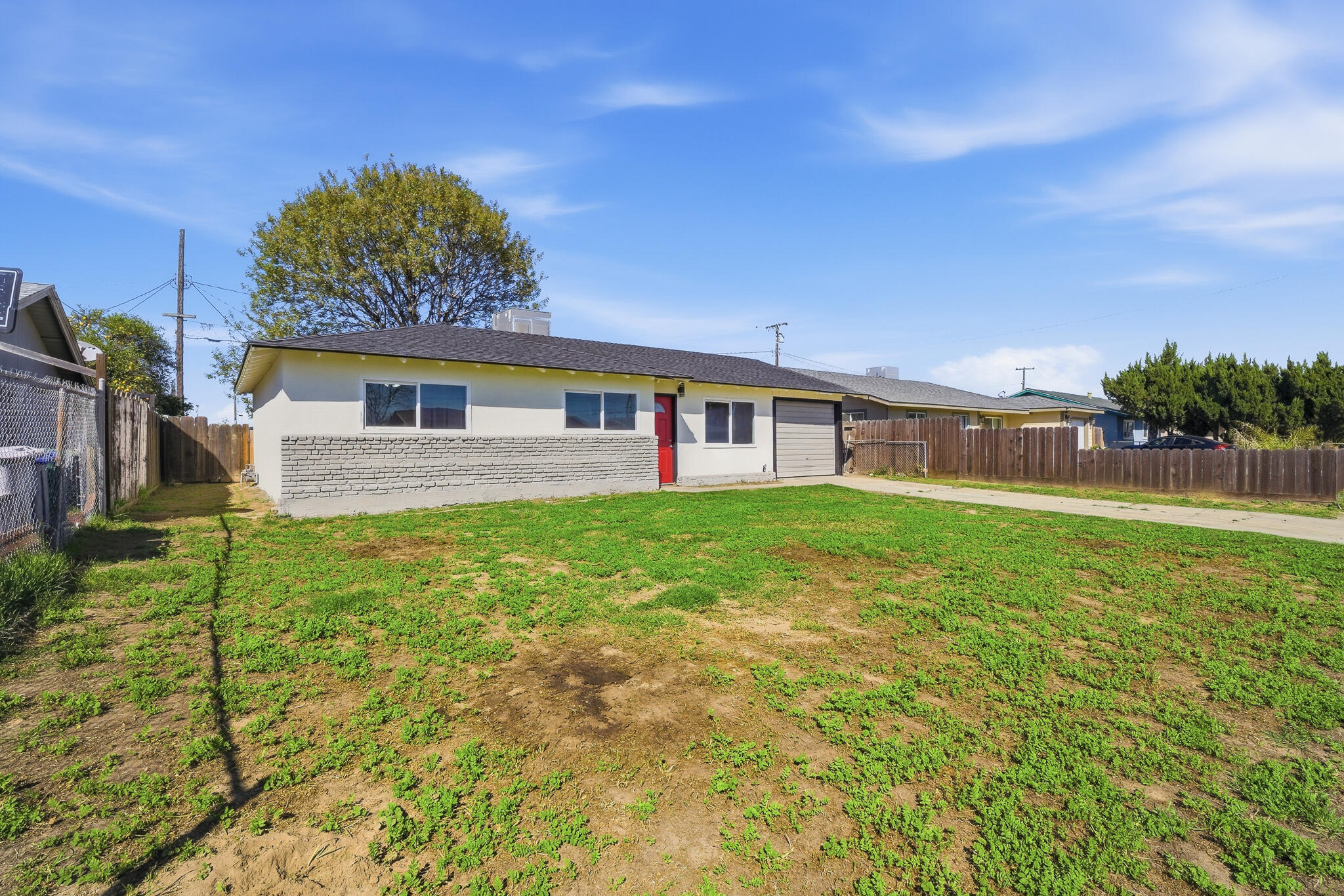 10198 Heath St, Hanford, CA 93230