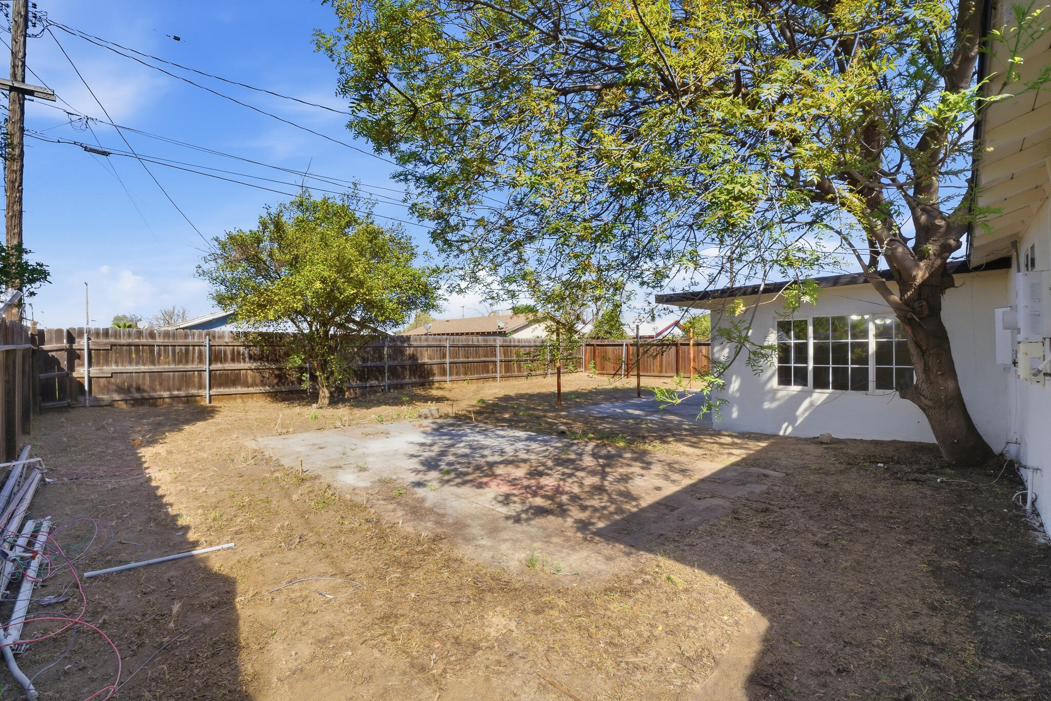 10198 Heath St, Hanford, CA 93230