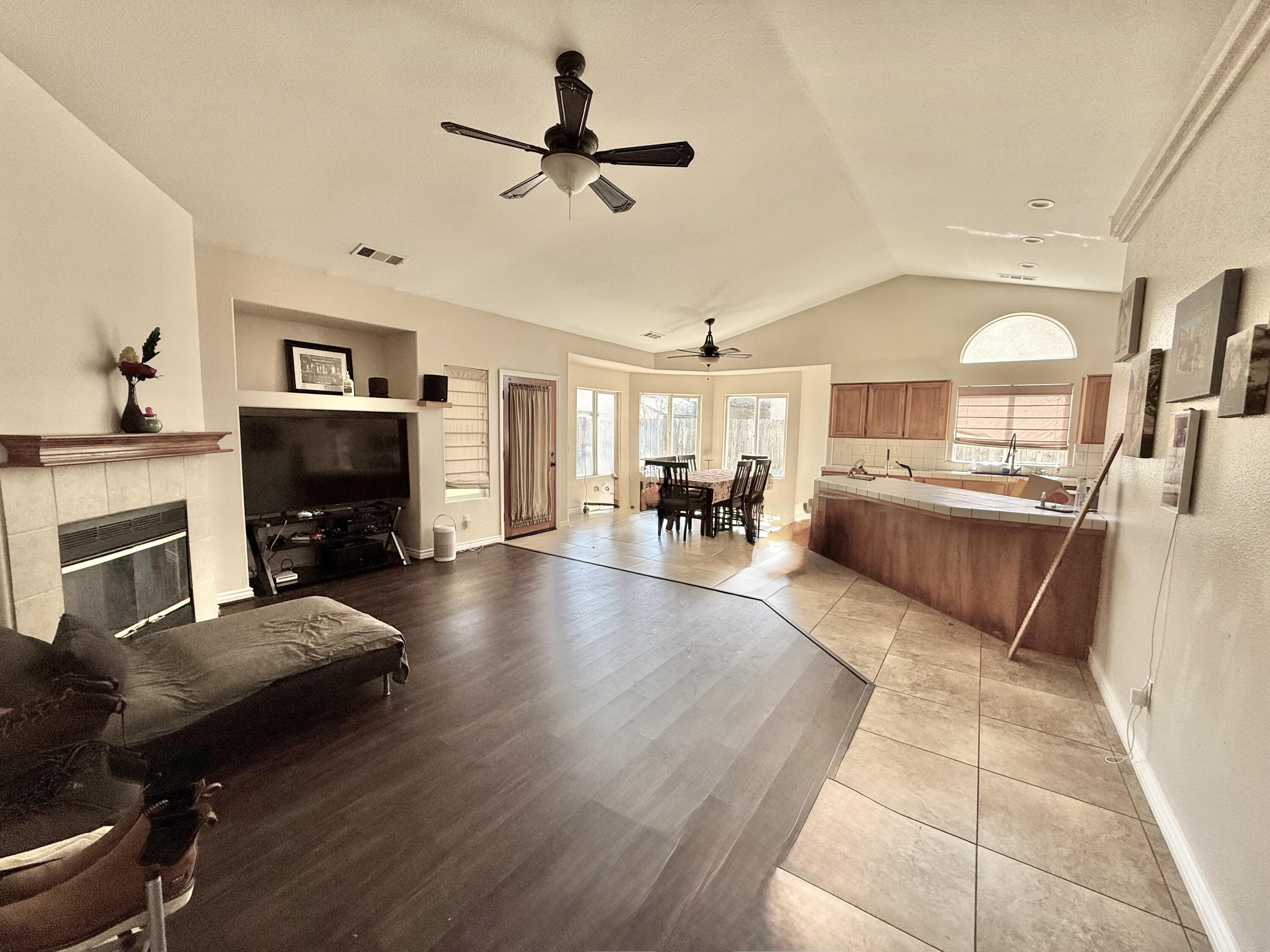 1304 N Birch St, Porterville, CA 93257