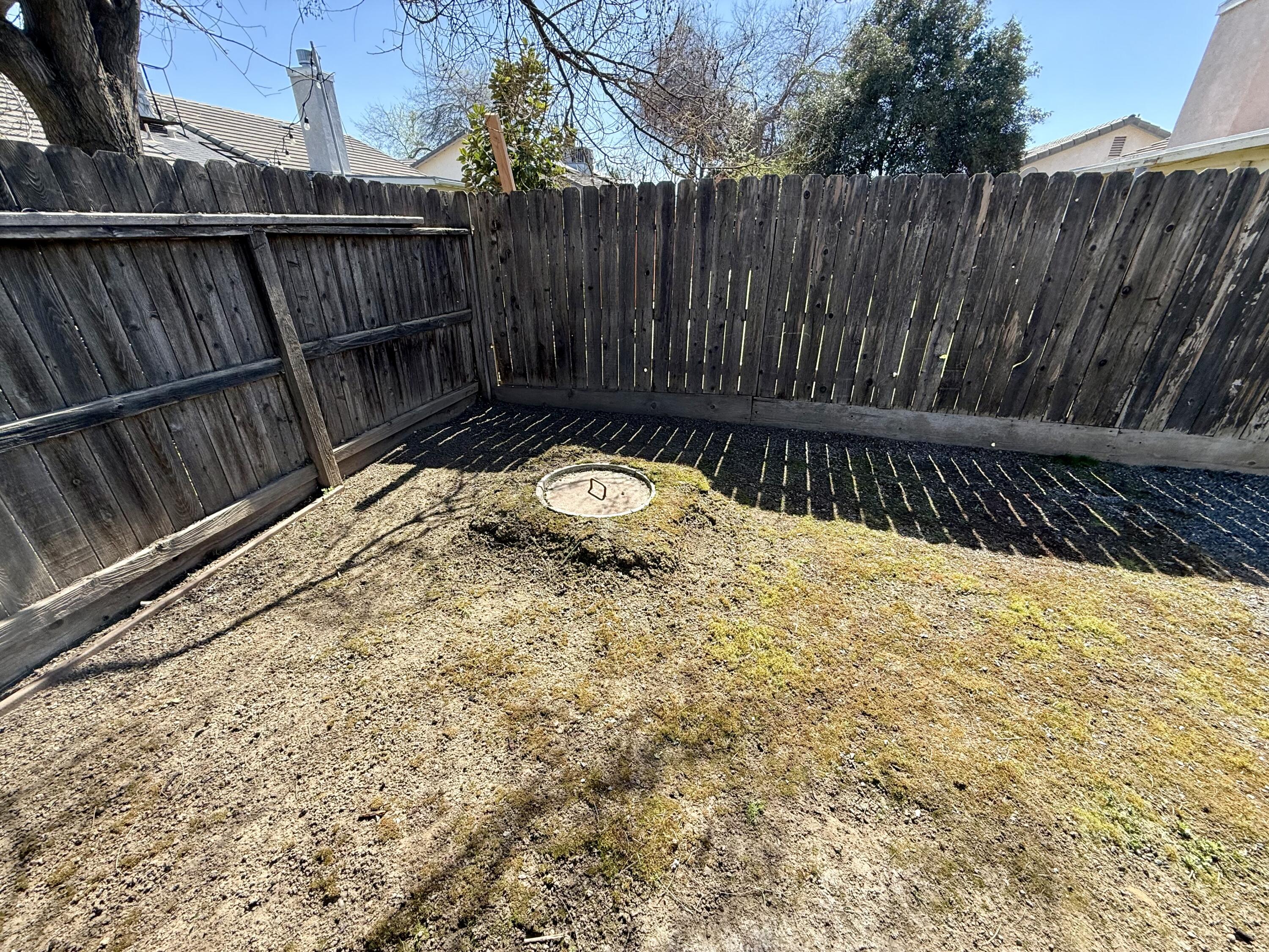 1304 N Birch St, Porterville, CA 93257