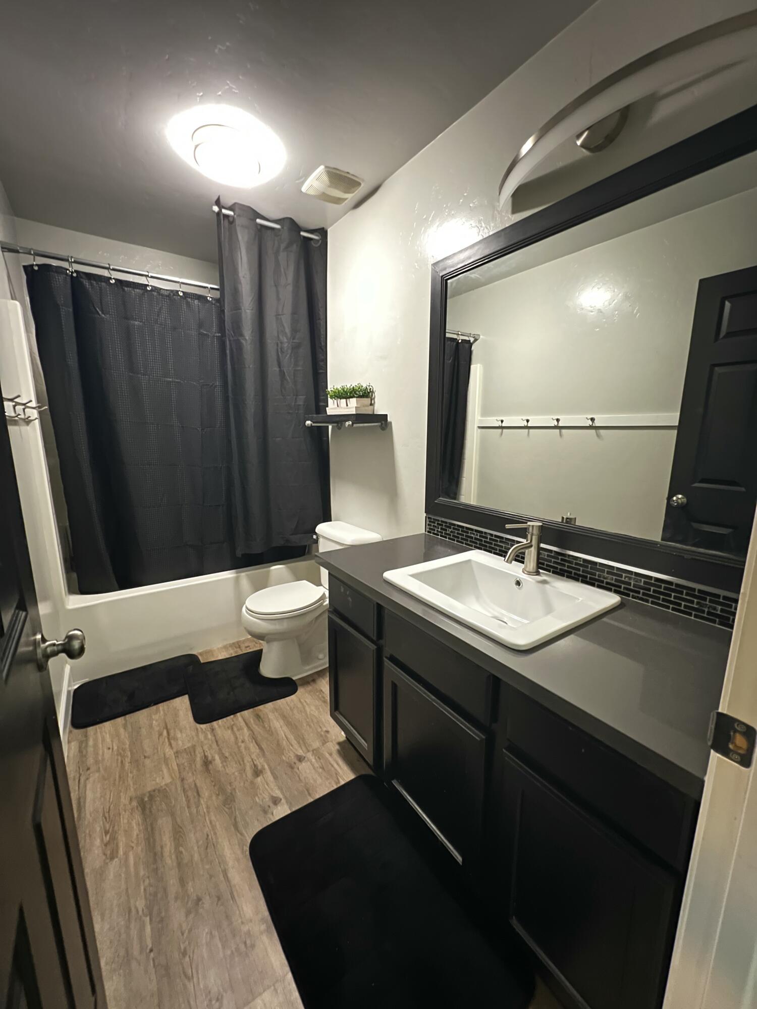 4333 E Vista Ave, Visalia, CA 93292