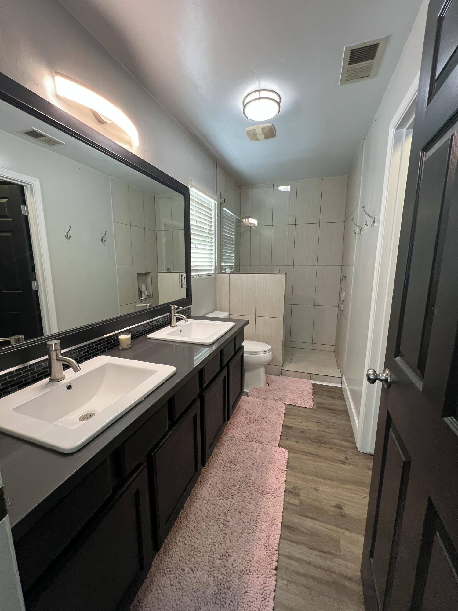 4333 E Vista Ave, Visalia, CA 93292