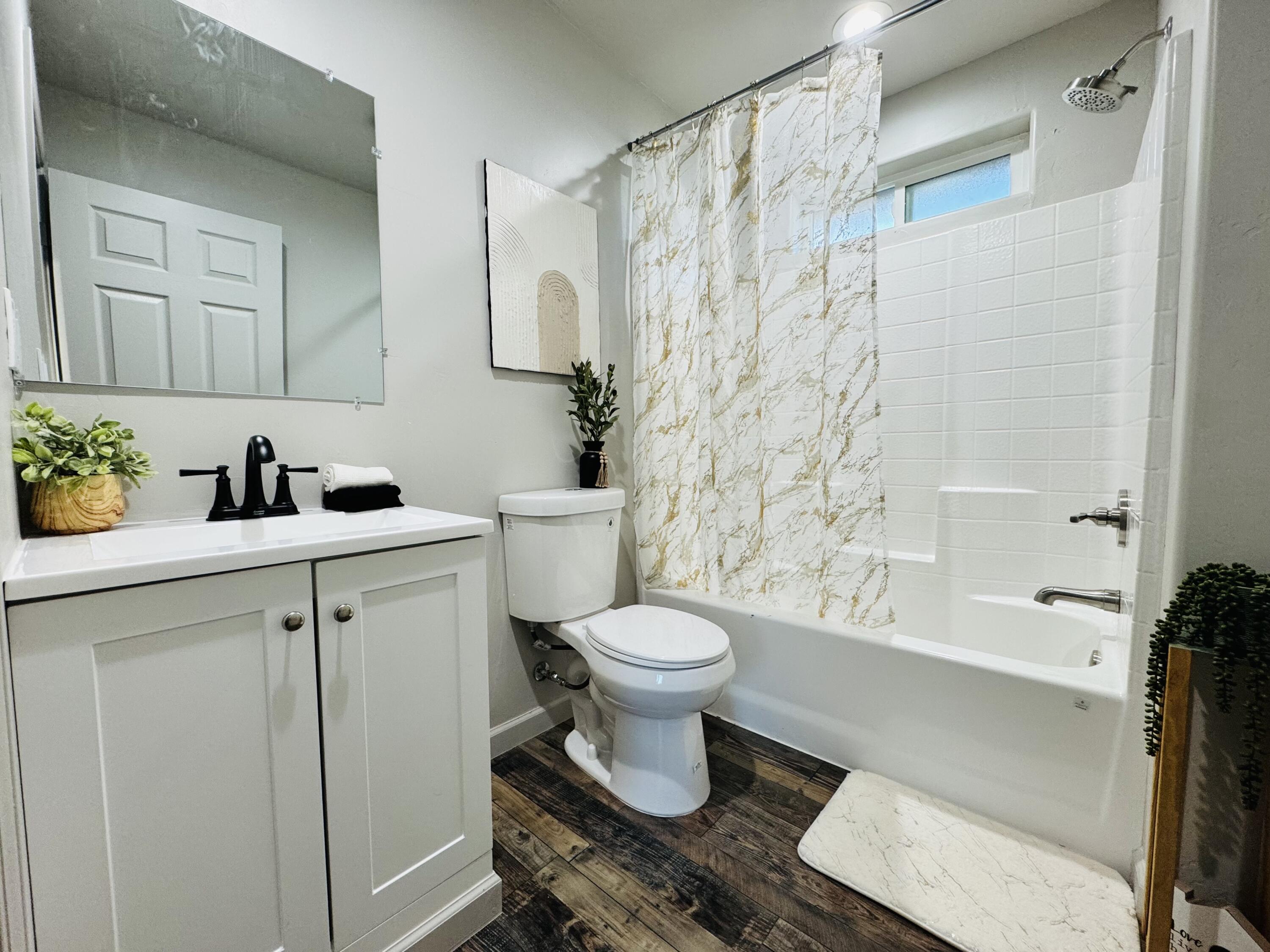 177 S Callison Rd, Tipton, CA 93272