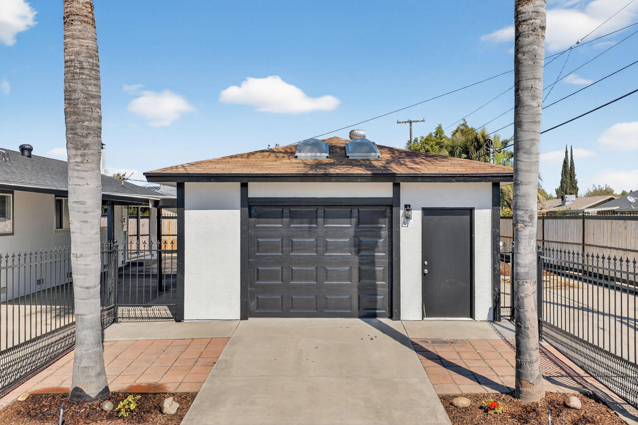 104 N Crumal St, Visalia, CA 93292