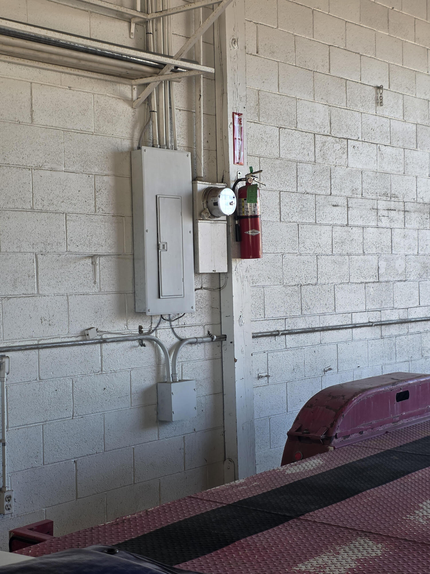 25 S Kessing St, Porterville, CA 93257