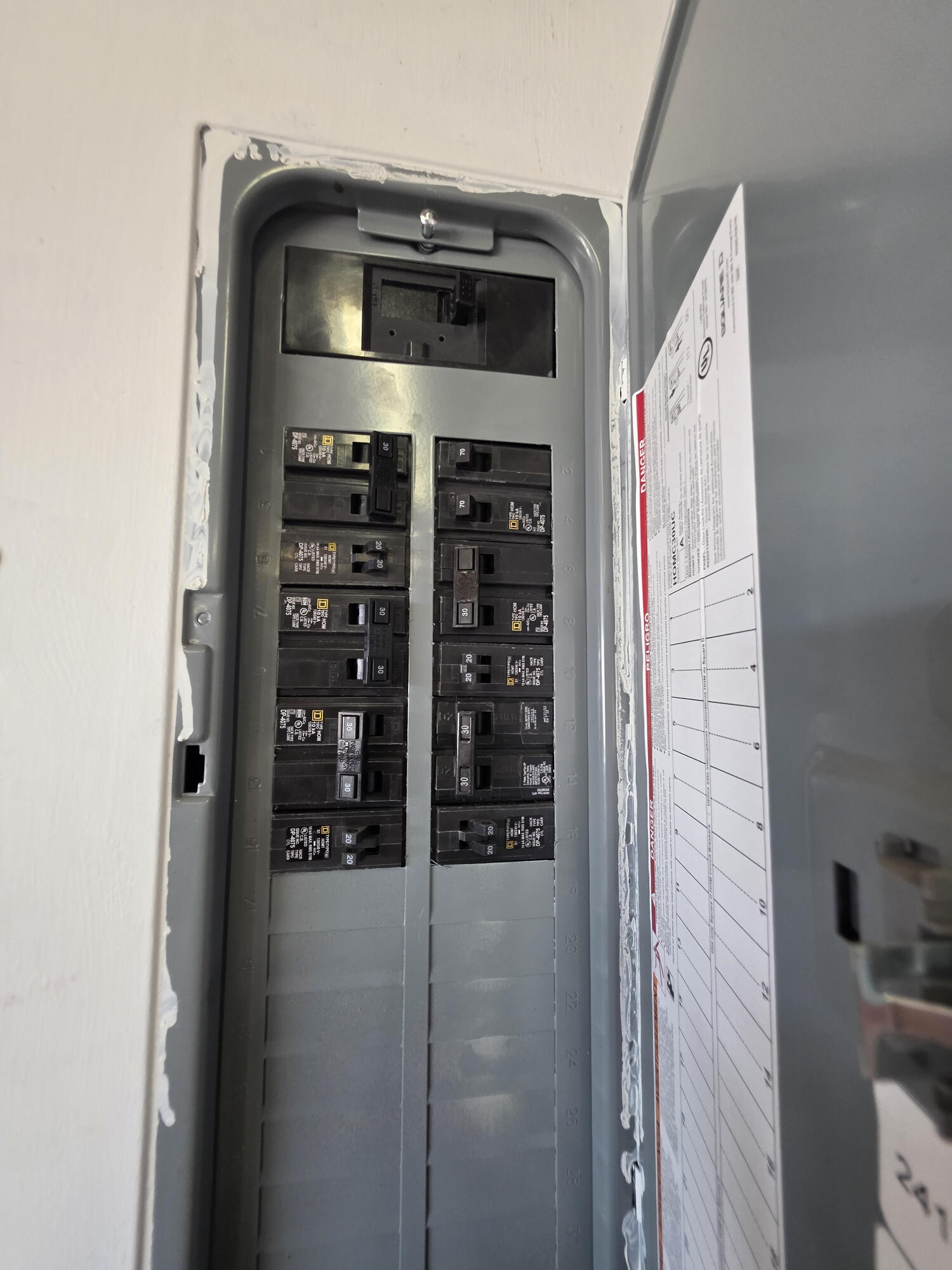 25 S Kessing St, Porterville, CA 93257