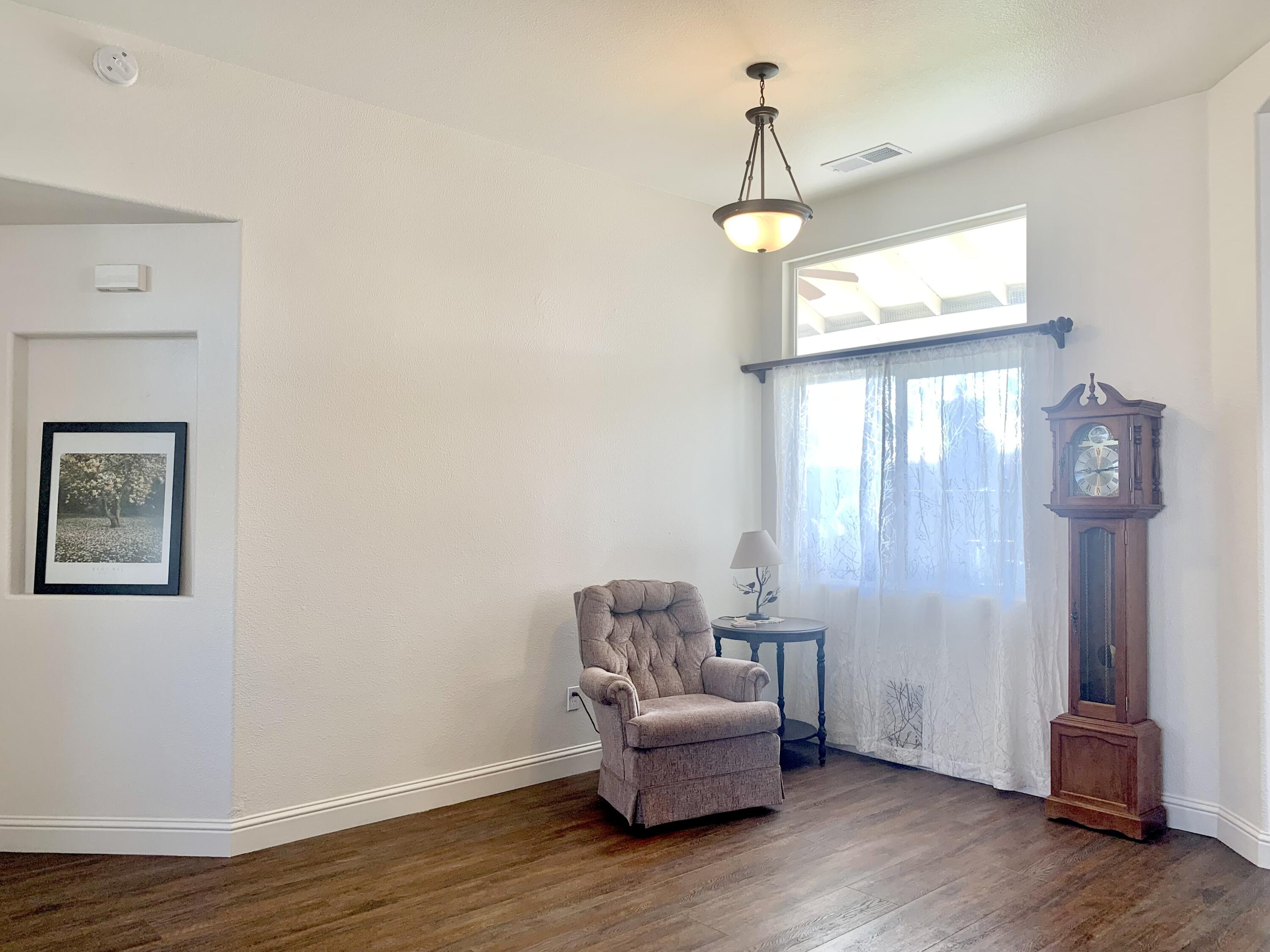 1067 N Roberta Way, Porterville, CA 93257