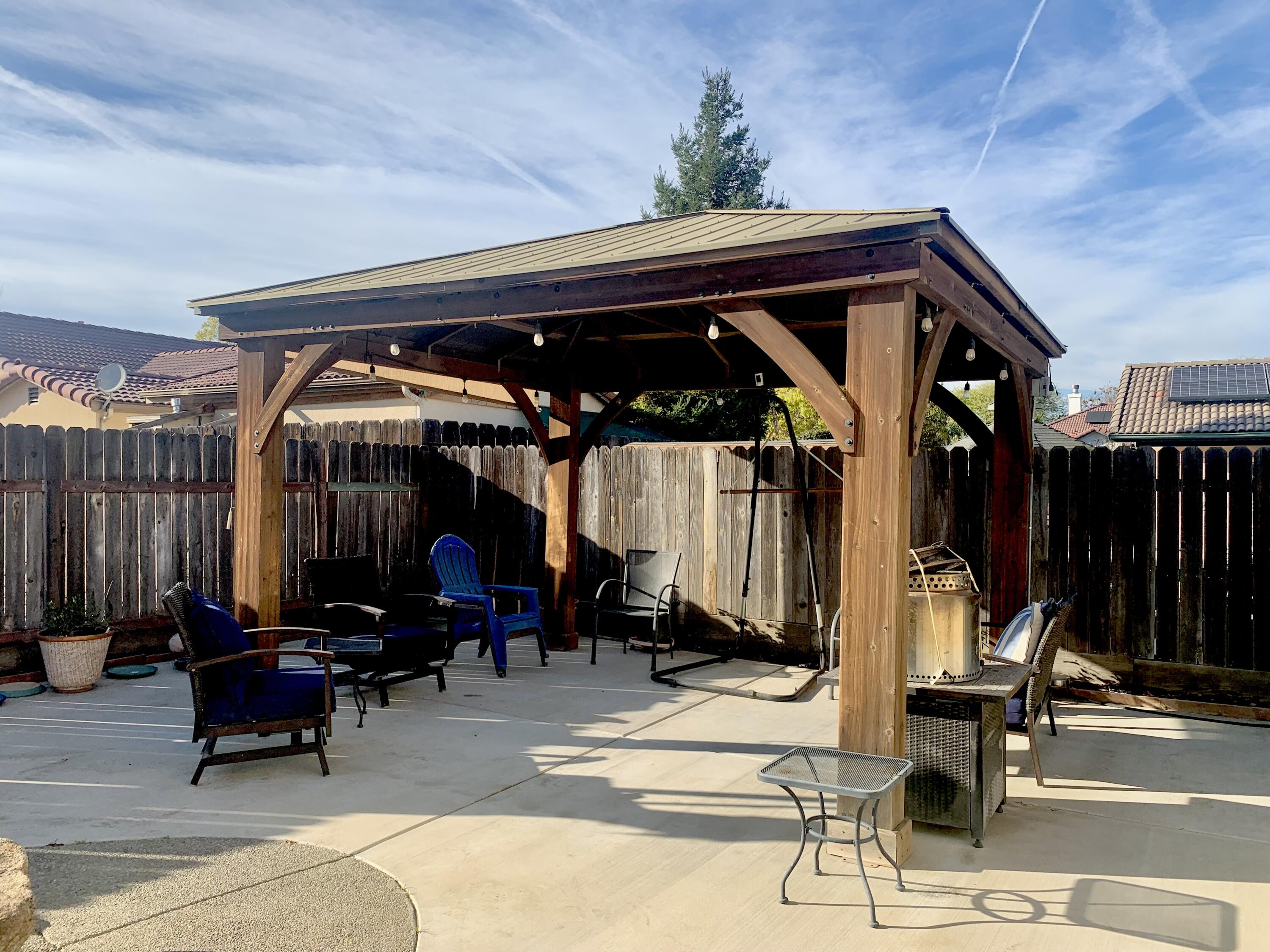 1067 N Roberta Way, Porterville, CA 93257