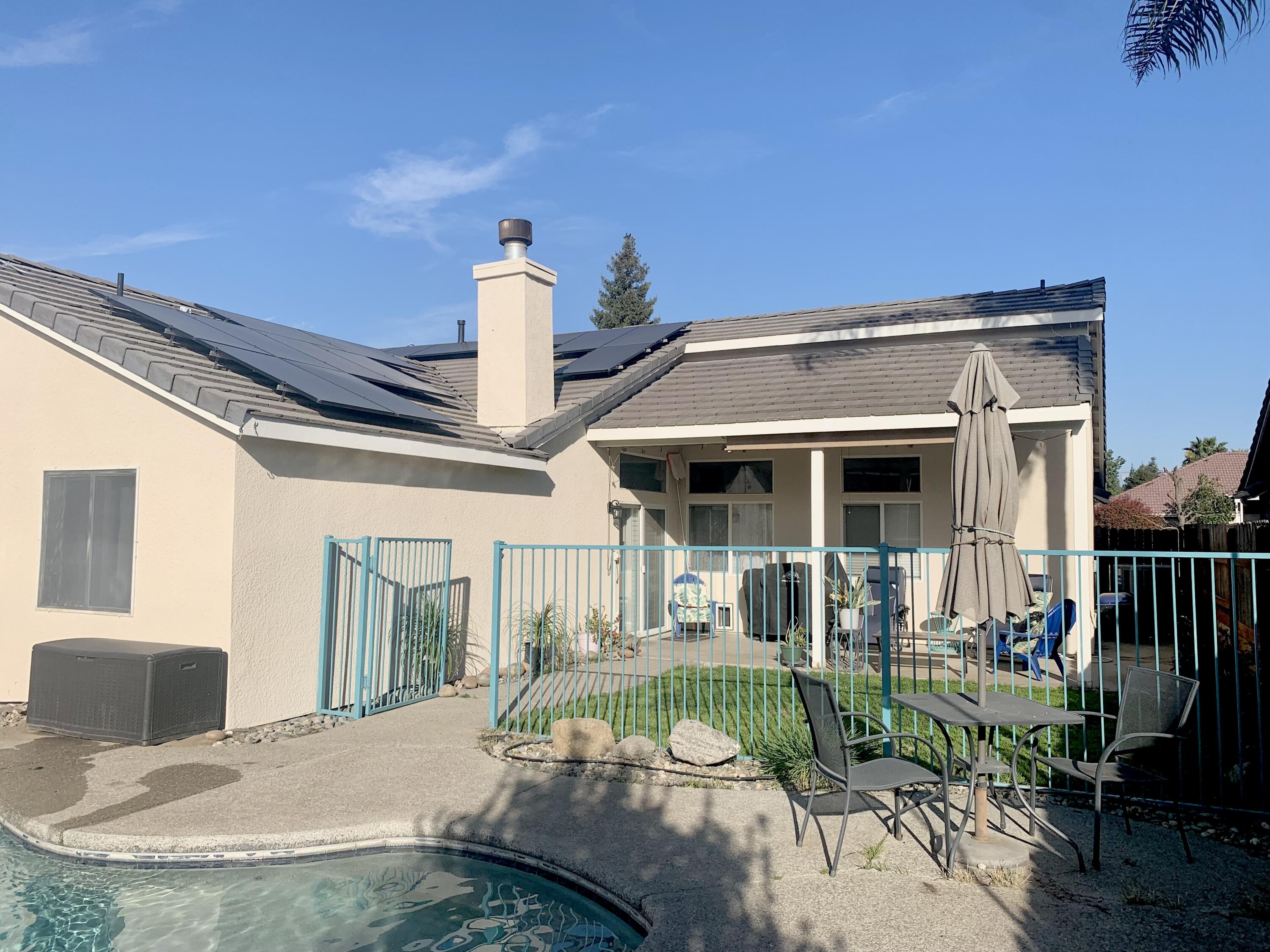 1067 N Roberta Way, Porterville, CA 93257