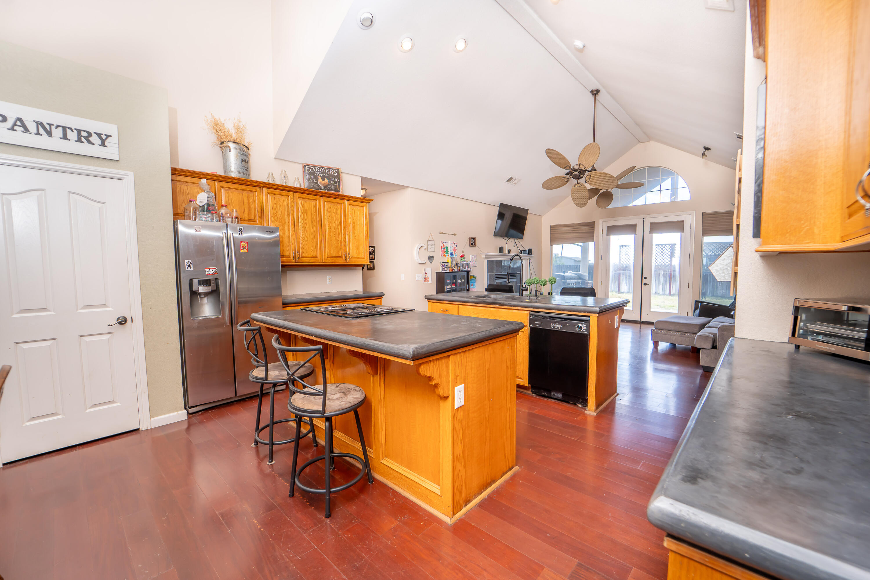 25744 Road 188, Exeter, CA 93221