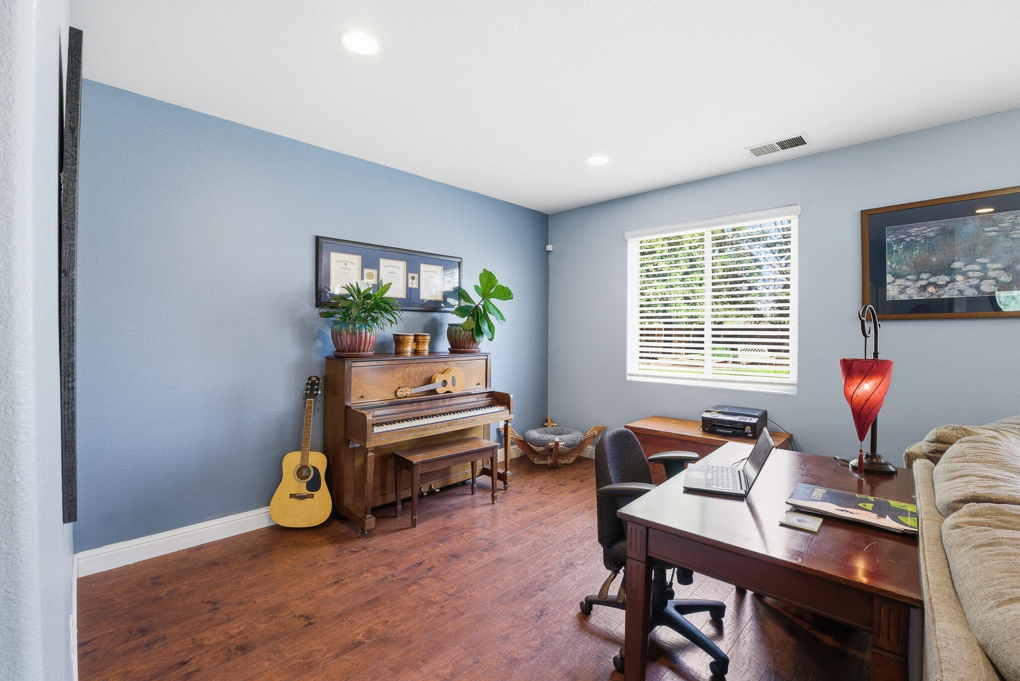 1612 Maduro St, Tulare, CA 93274