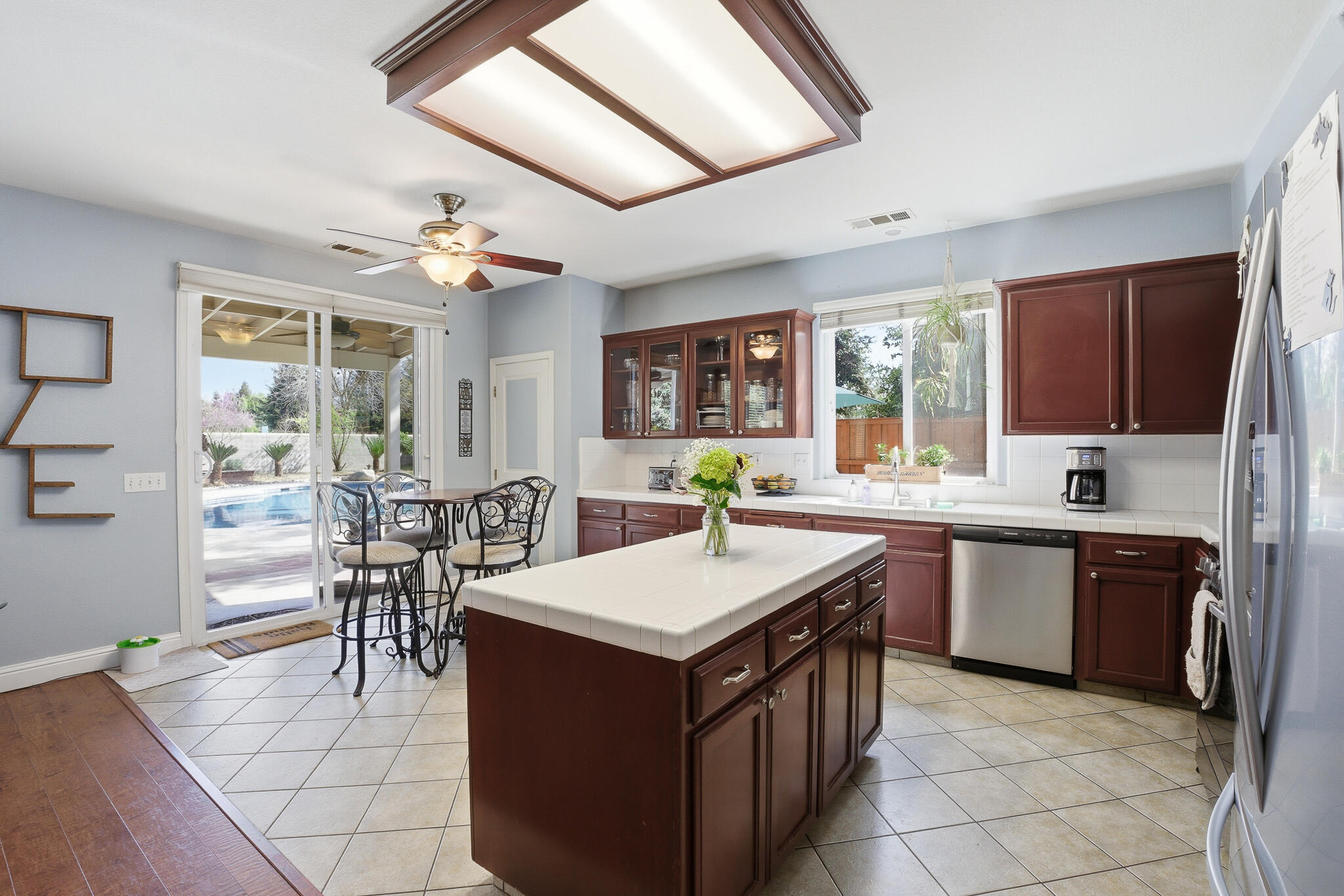 1612 Maduro St, Tulare, CA 93274