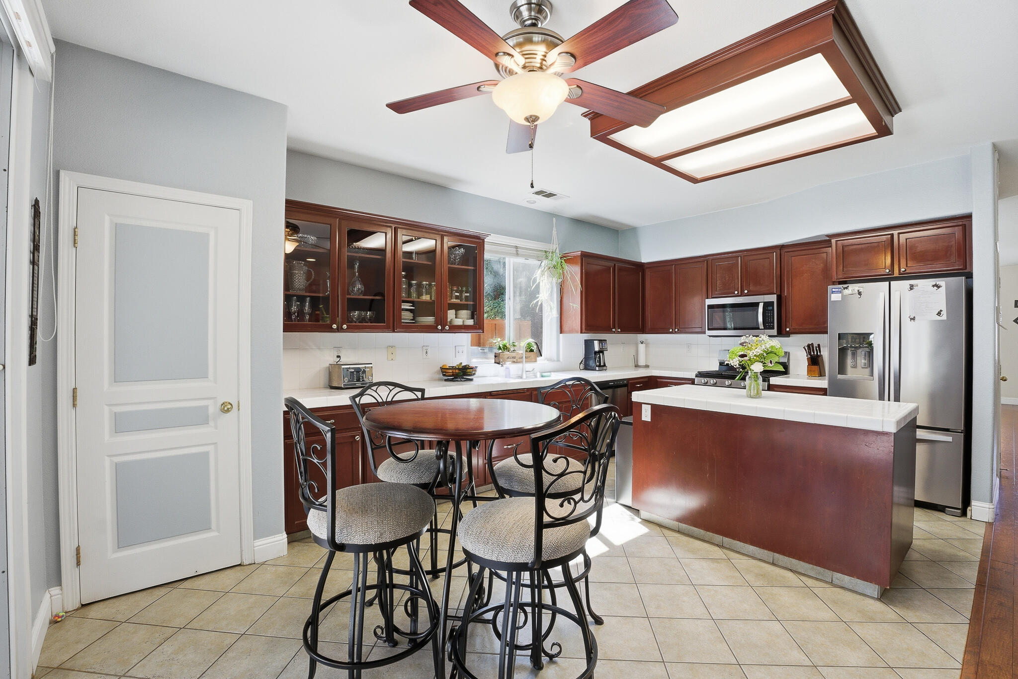 1612 Maduro St, Tulare, CA 93274