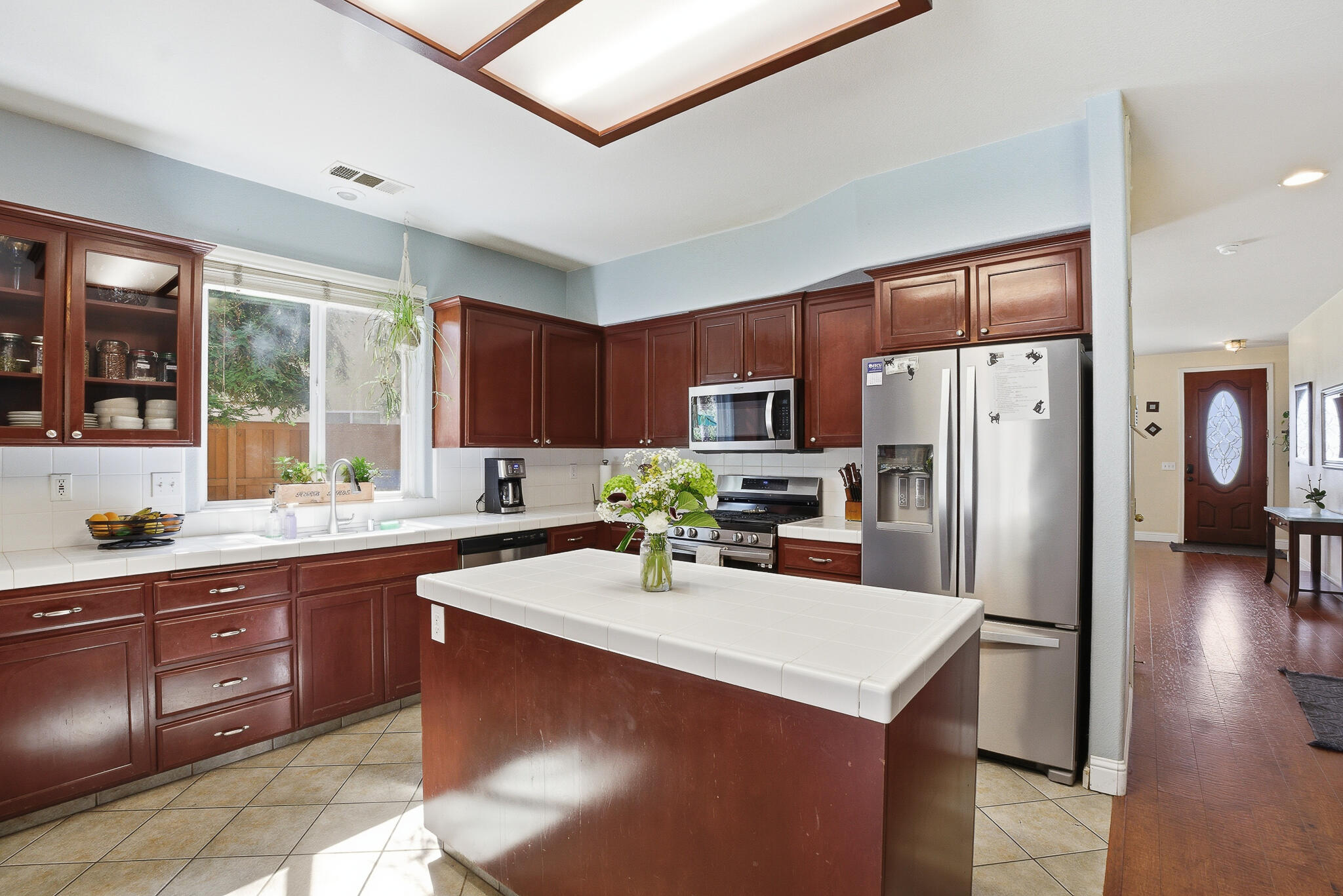 1612 Maduro St, Tulare, CA 93274