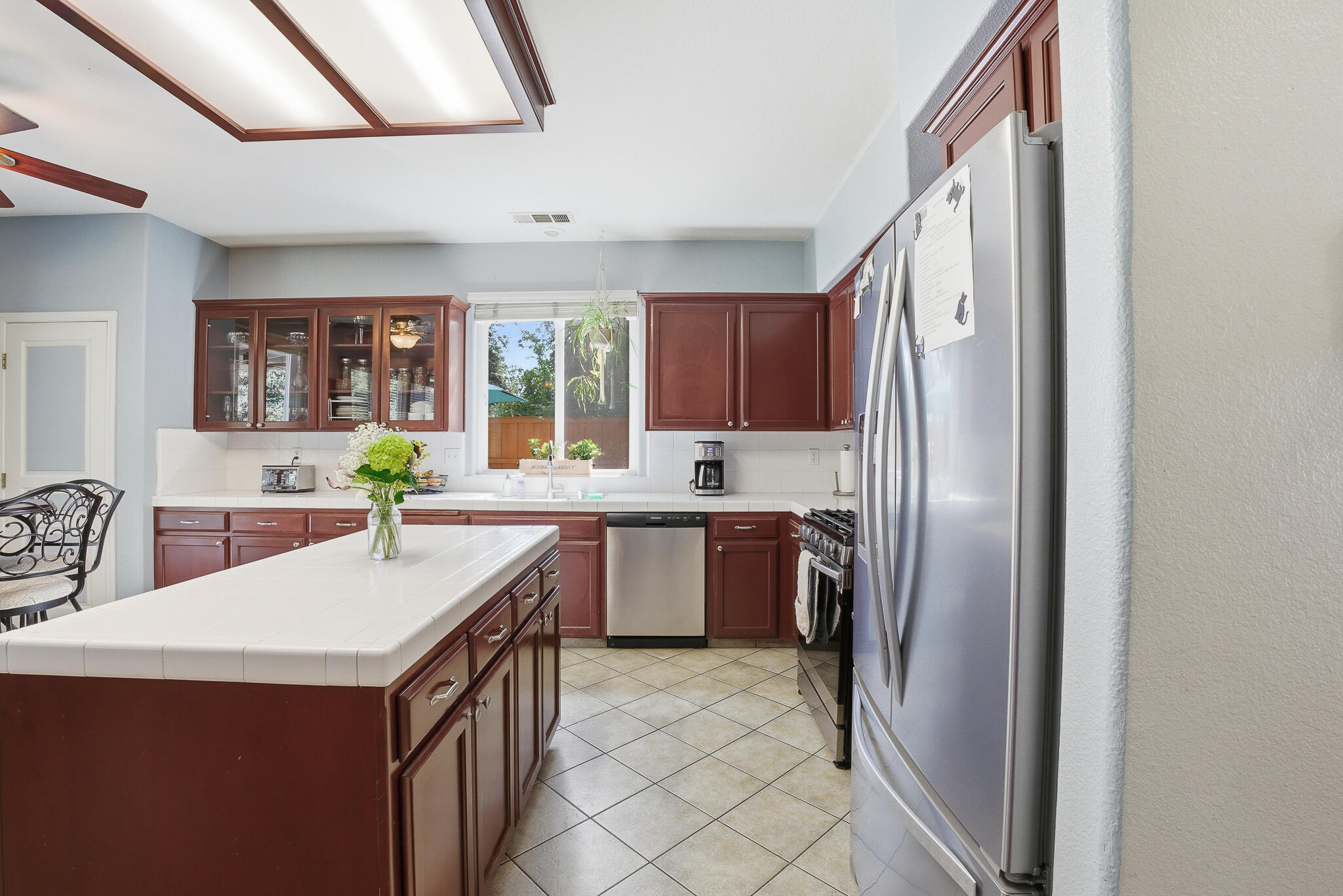 1612 Maduro St, Tulare, CA 93274