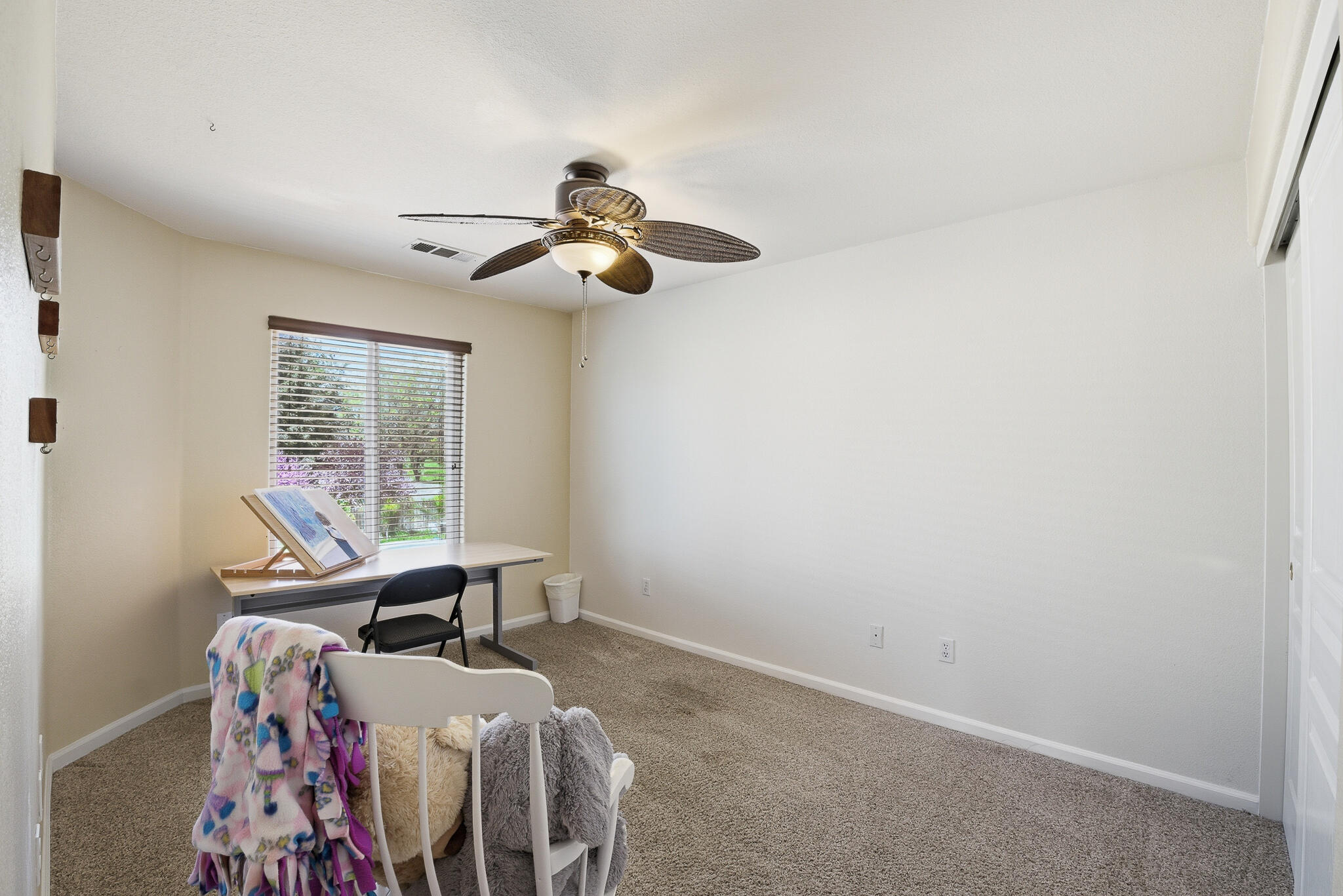 1612 Maduro St, Tulare, CA 93274