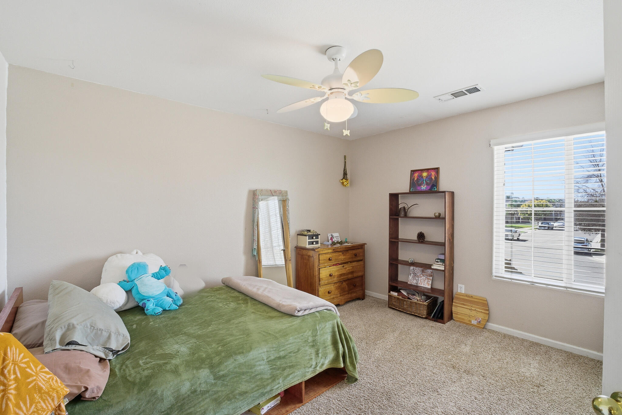 1612 Maduro St, Tulare, CA 93274