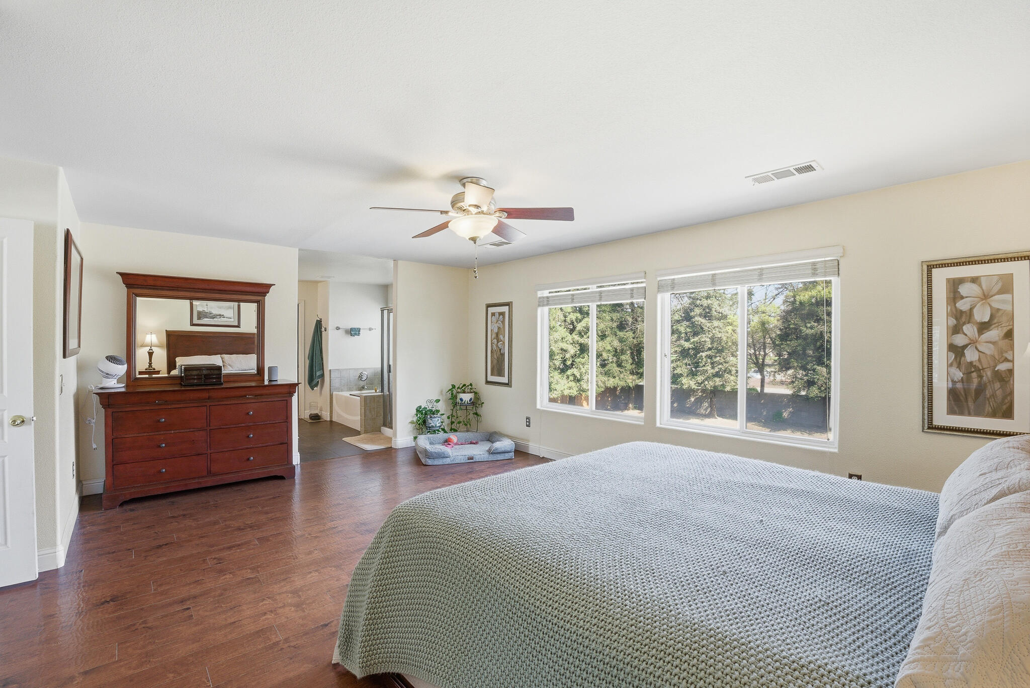 1612 Maduro St, Tulare, CA 93274