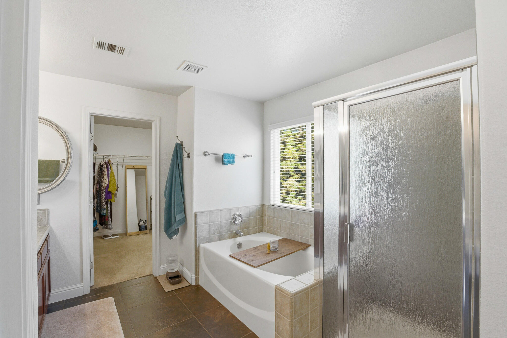 1612 Maduro St, Tulare, CA 93274