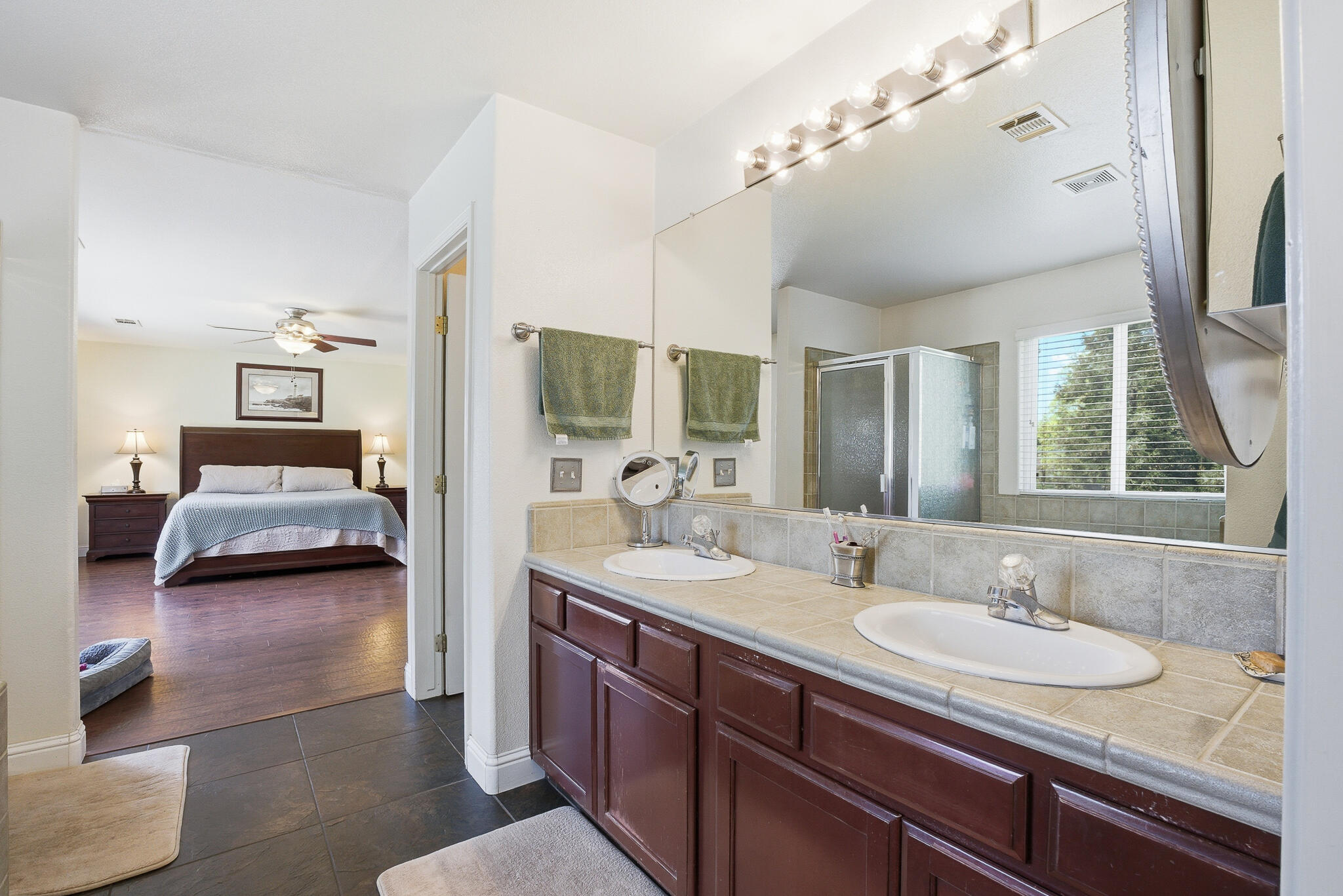 1612 Maduro St, Tulare, CA 93274