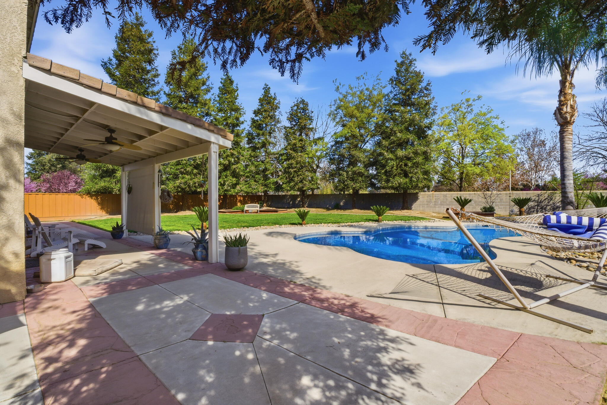 1612 Maduro St, Tulare, CA 93274