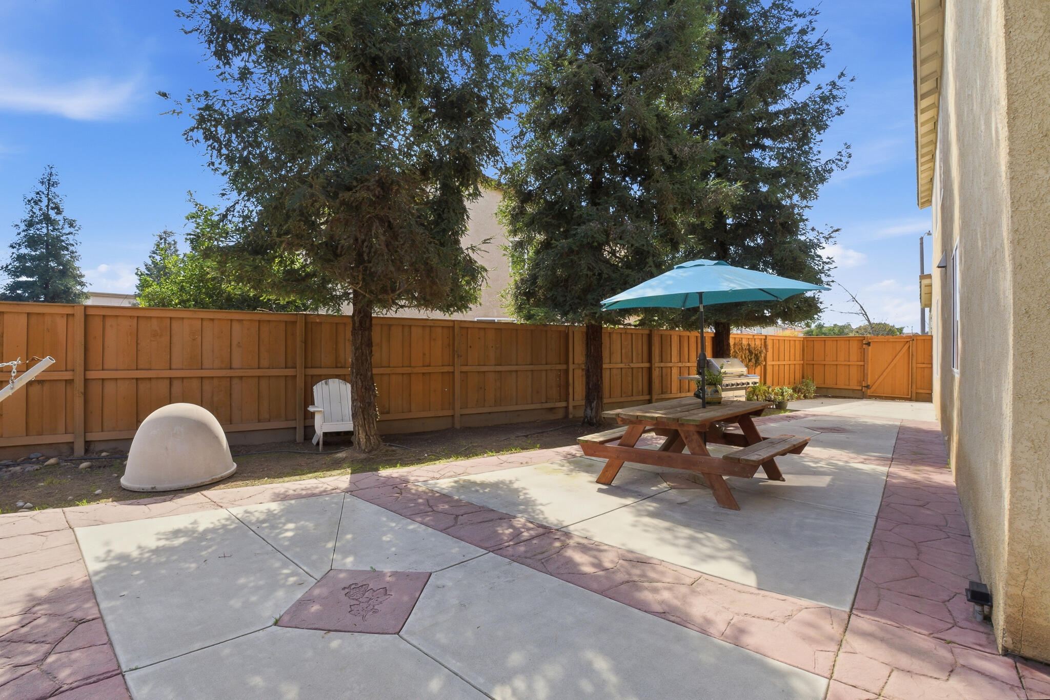 1612 Maduro St, Tulare, CA 93274