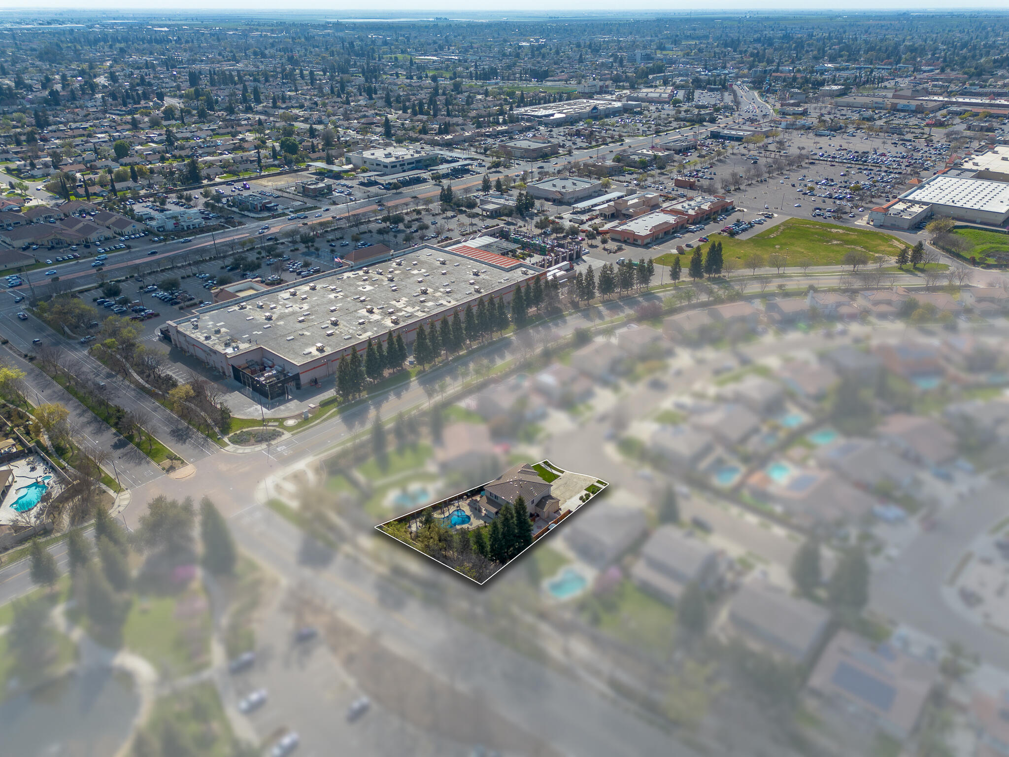 1612 Maduro St, Tulare, CA 93274