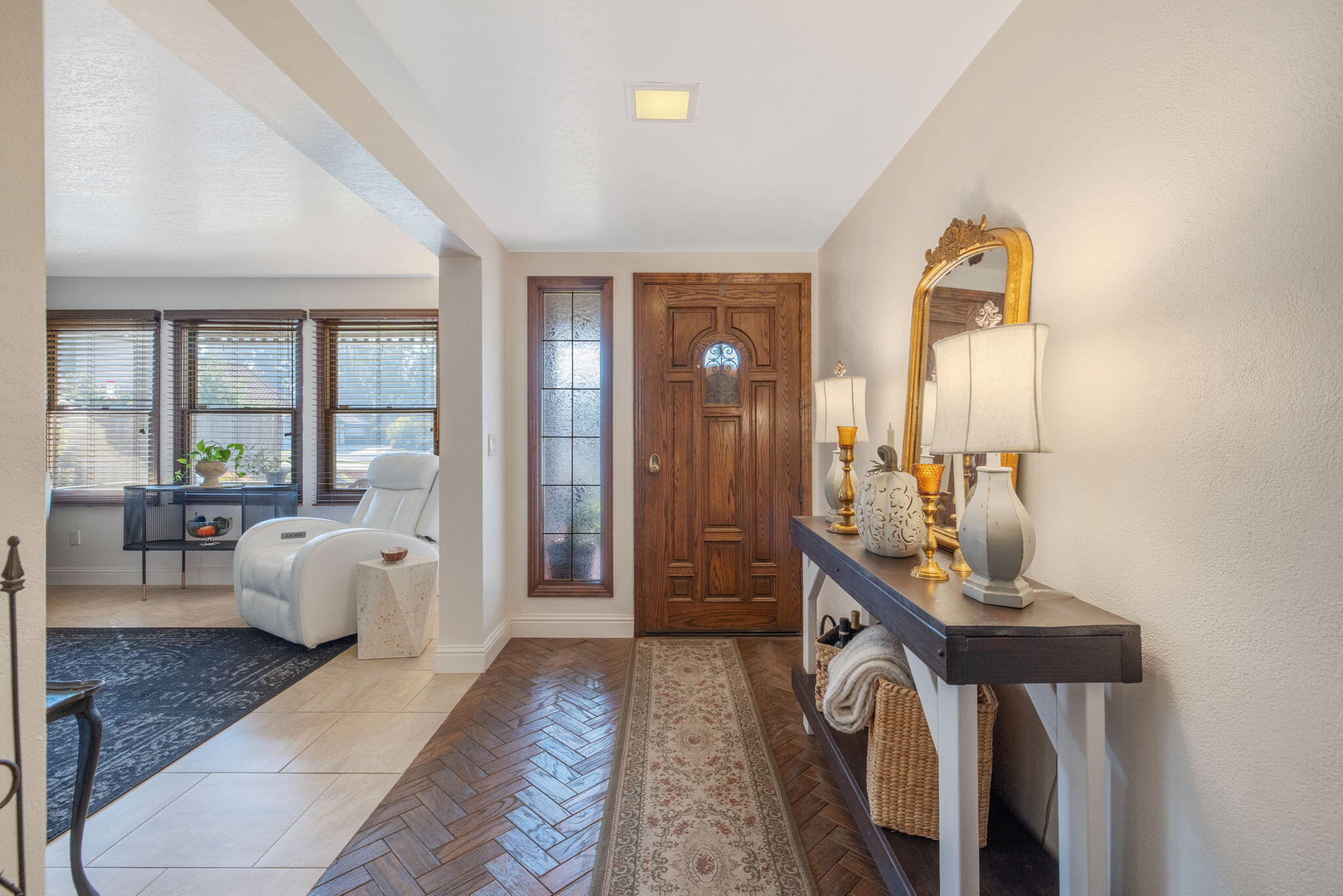 3321 S Stevenson Ct, Visalia, CA 93277