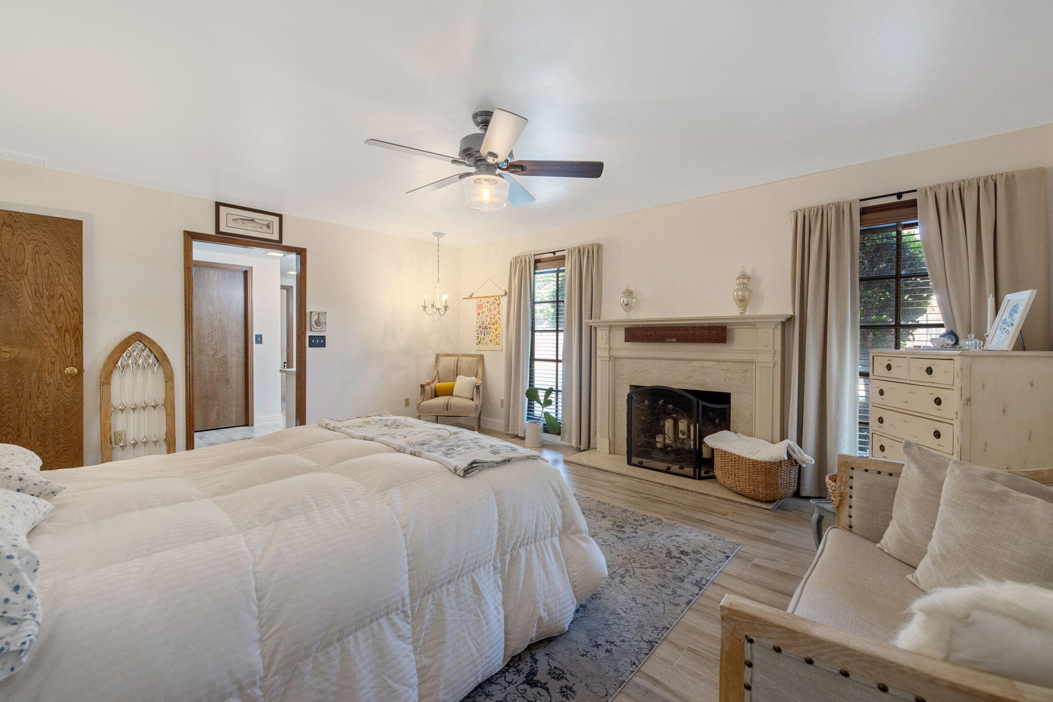 3321 S Stevenson Ct, Visalia, CA 93277