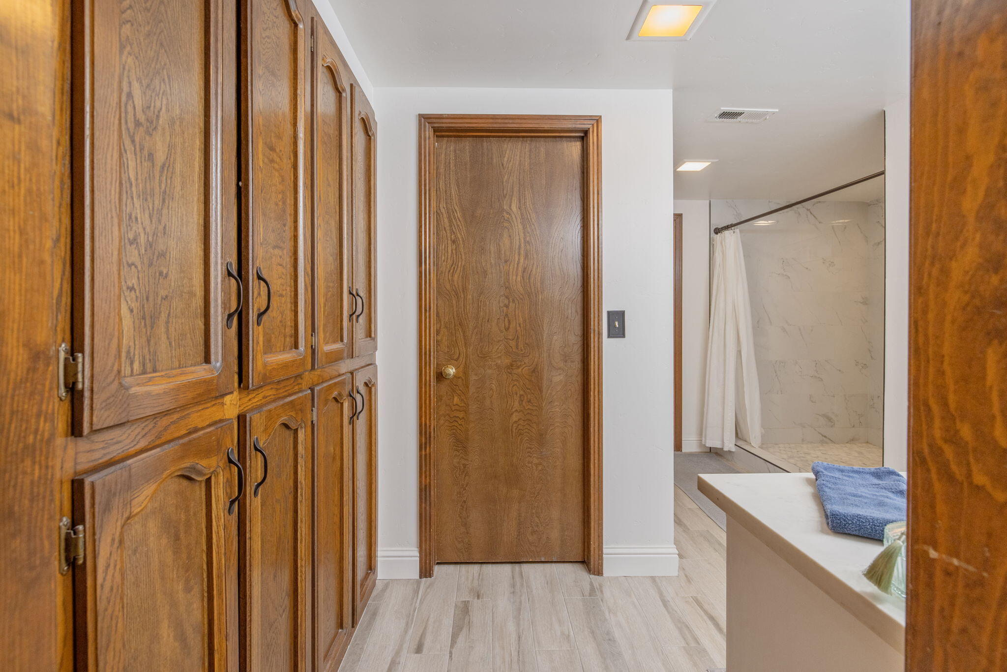 3321 S Stevenson Ct, Visalia, CA 93277