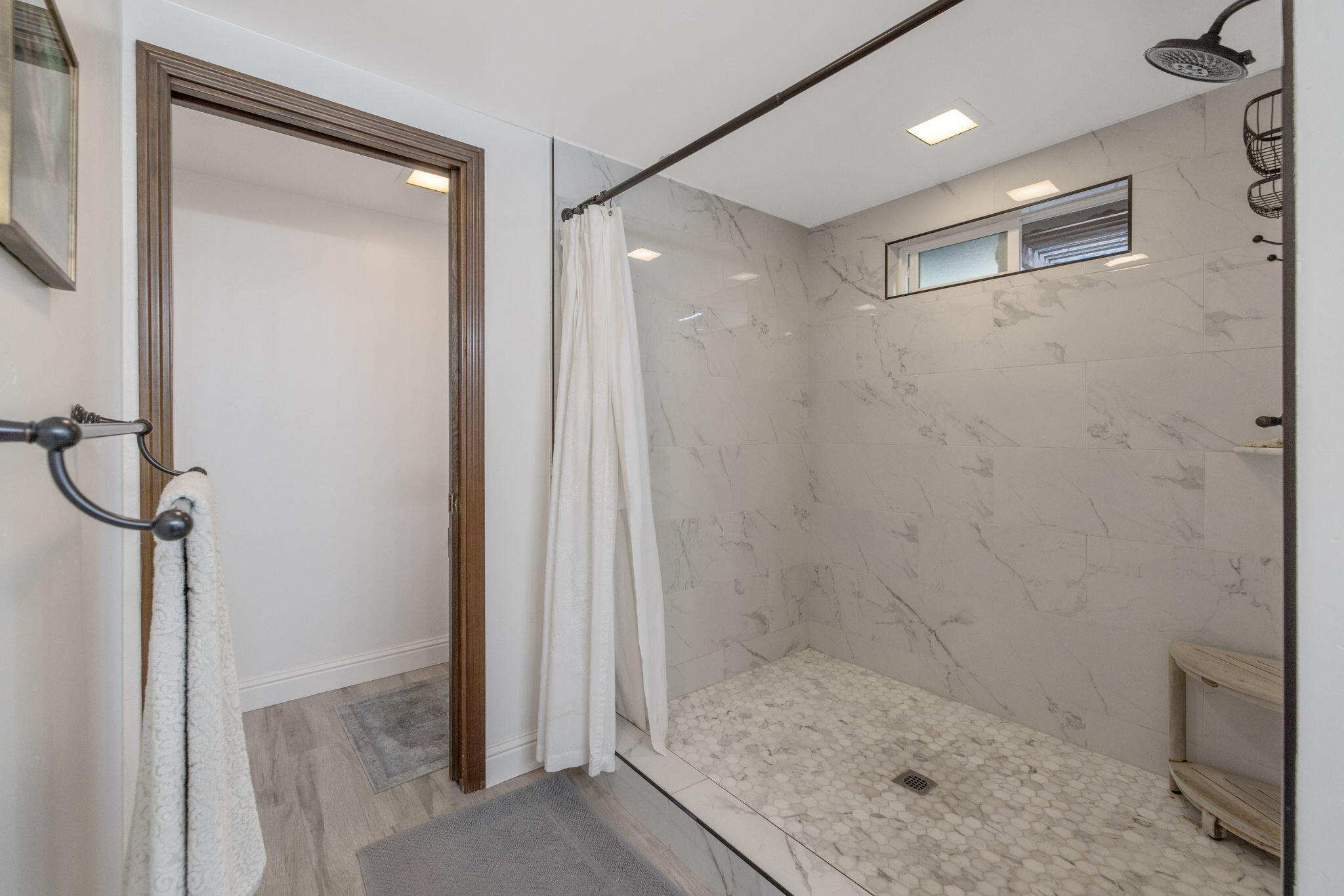 3321 S Stevenson Ct, Visalia, CA 93277